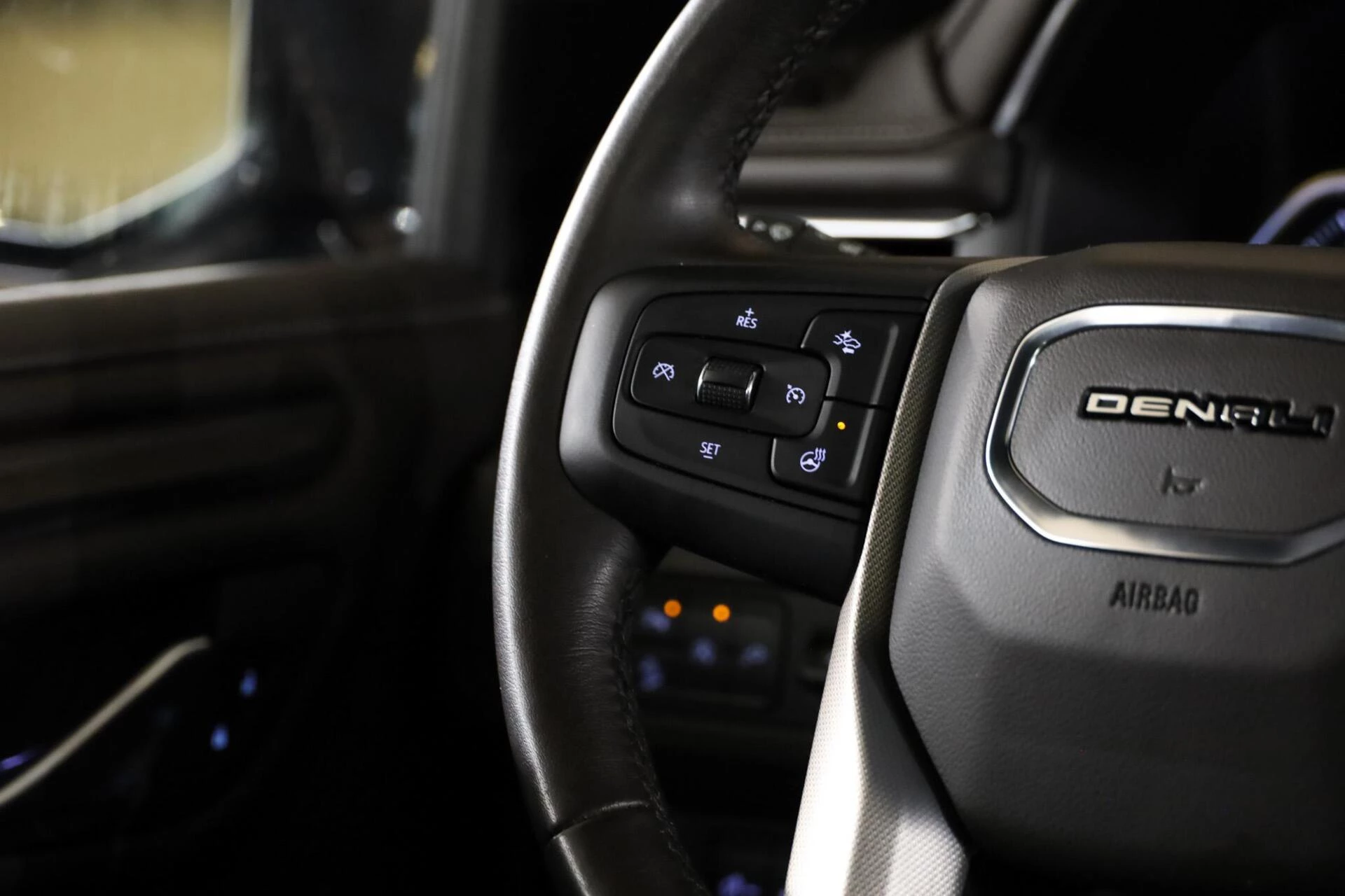 Hoofdafbeelding GMC Yukon Denali