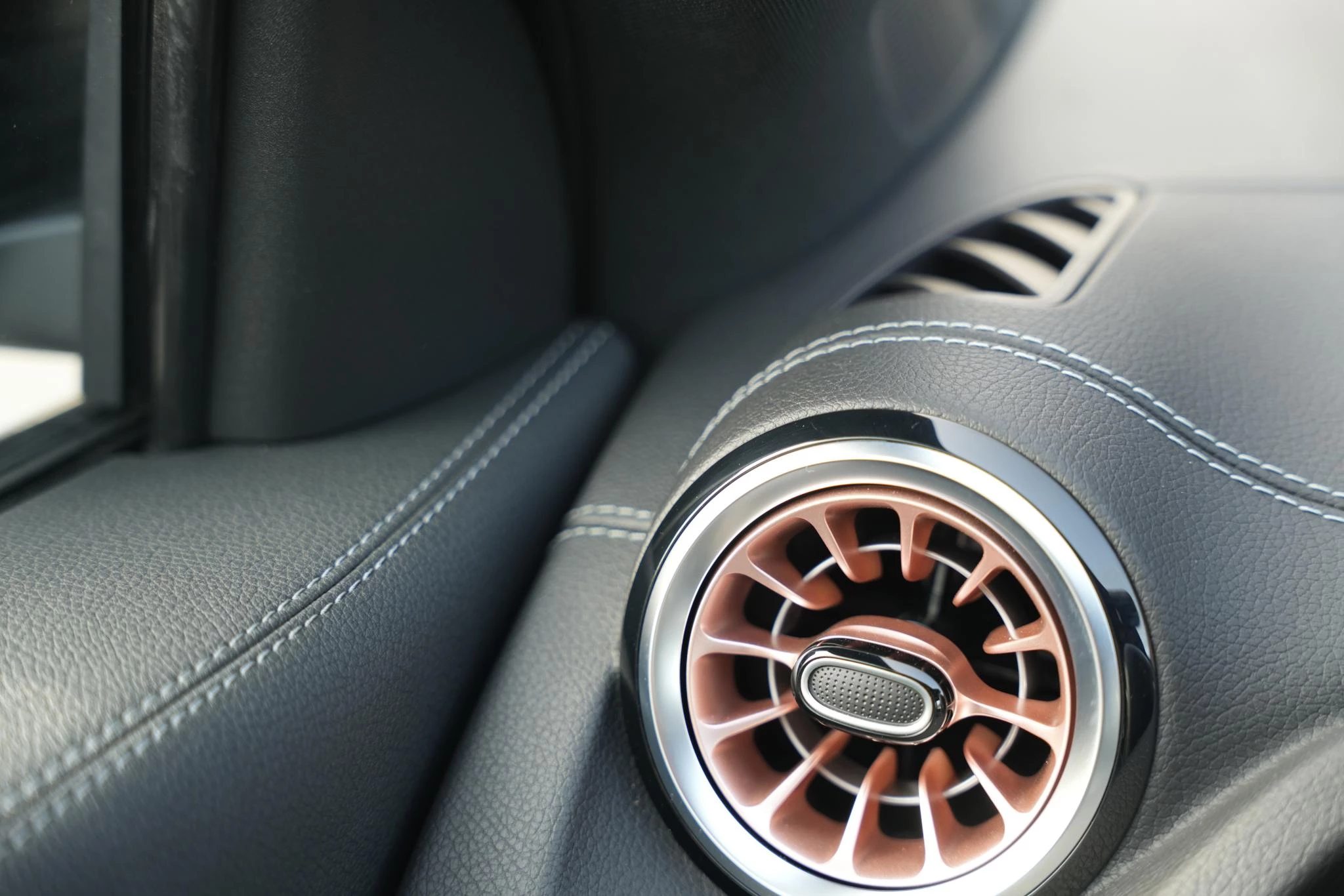 Hoofdafbeelding Mercedes-Benz EQA