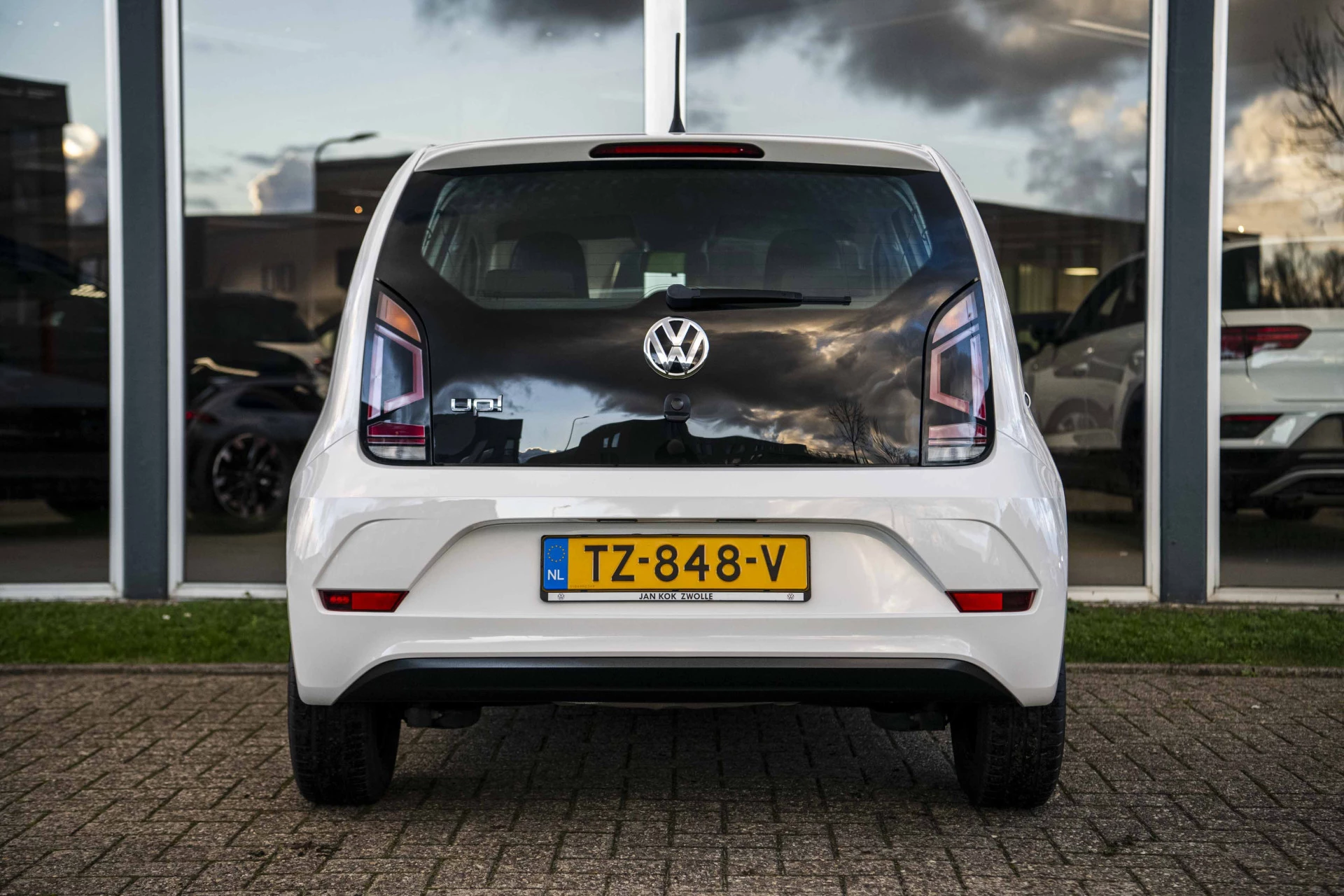 Hoofdafbeelding Volkswagen up!