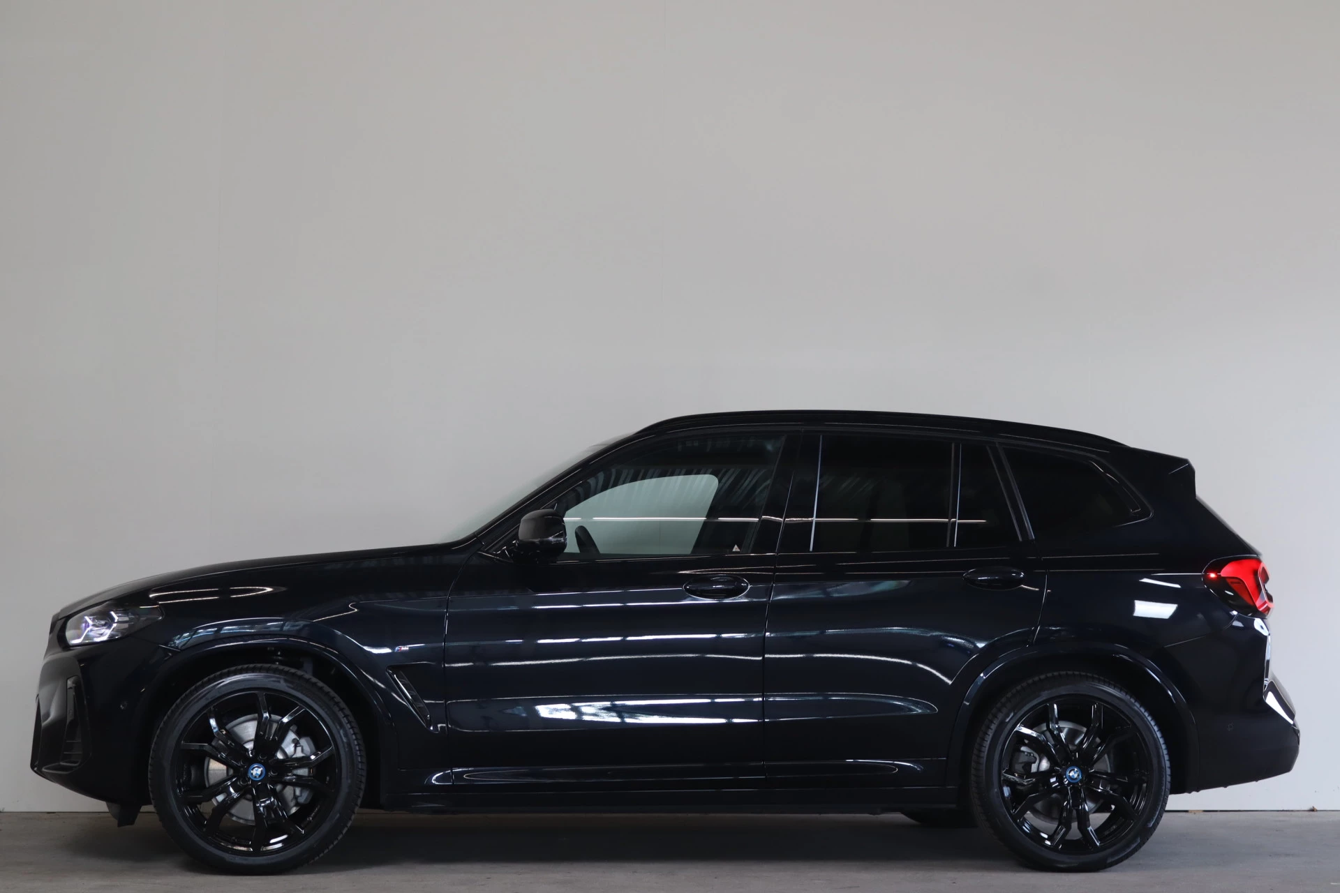 Hoofdafbeelding BMW iX3