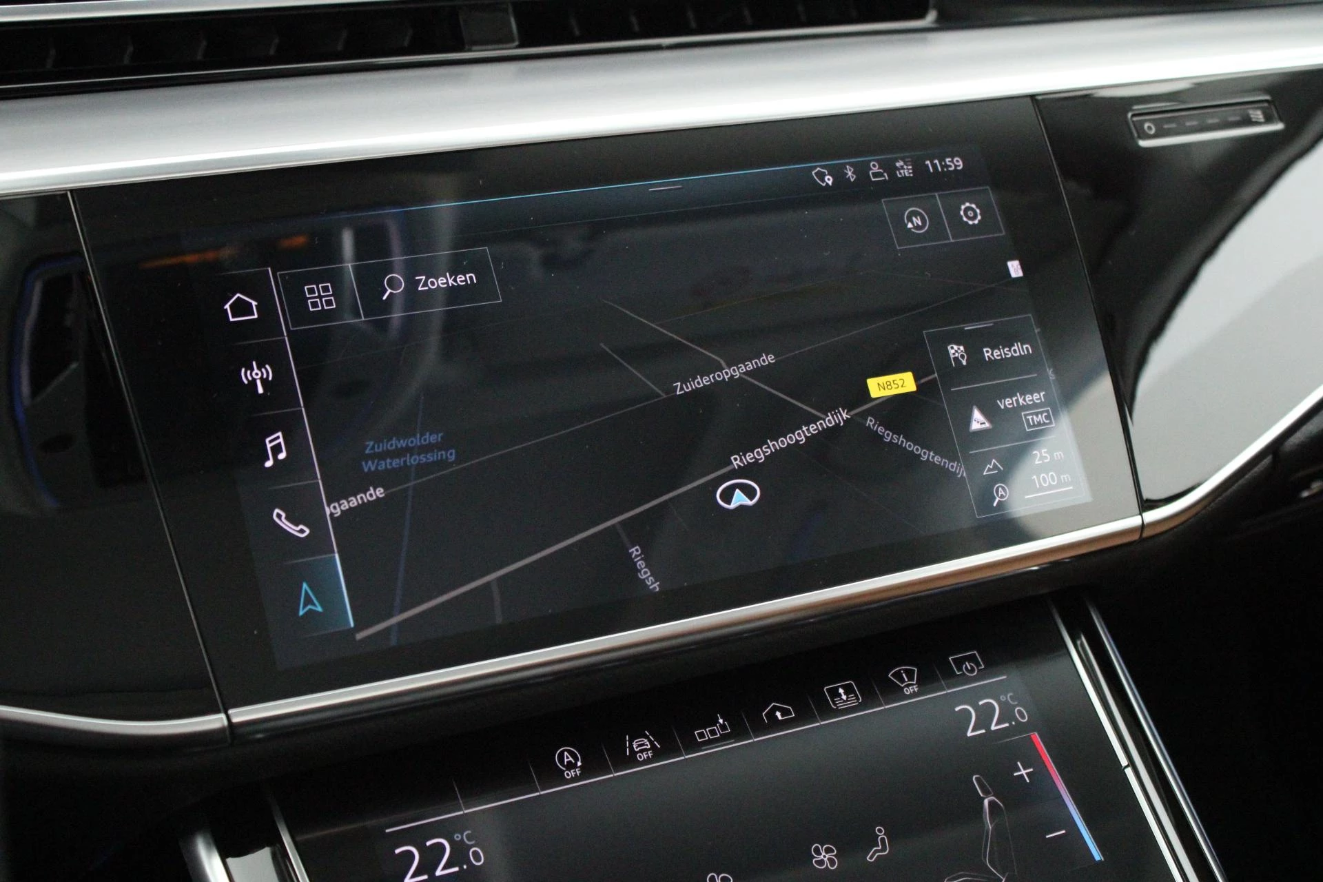 Hoofdafbeelding Audi A8