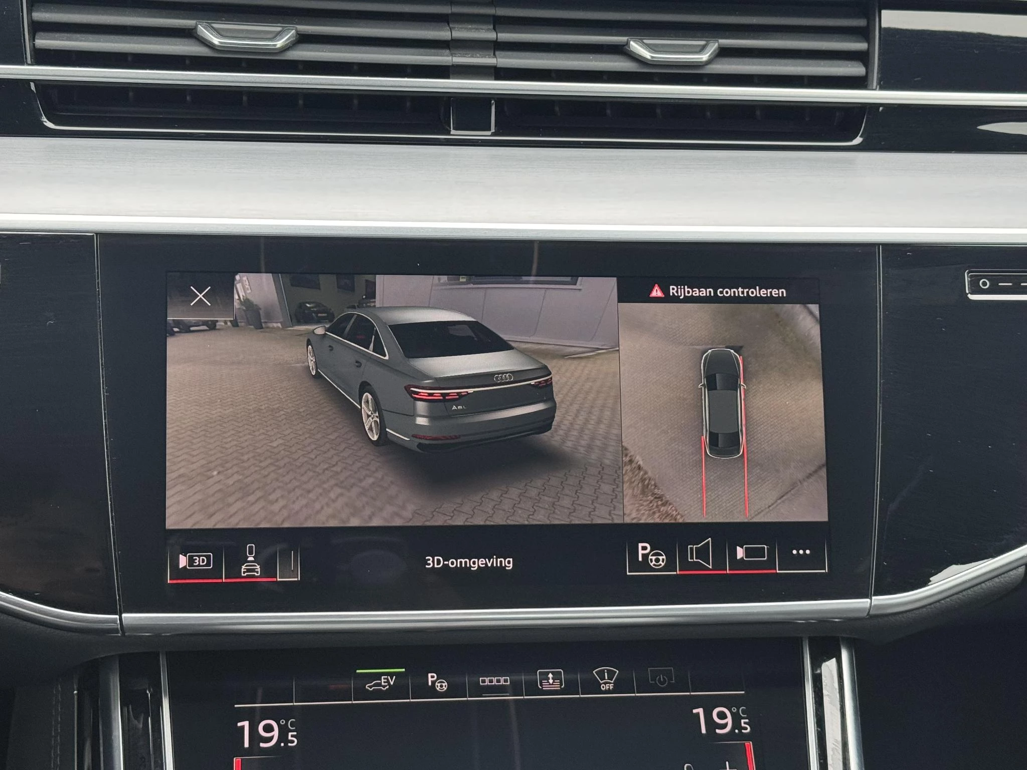 Hoofdafbeelding Audi A8