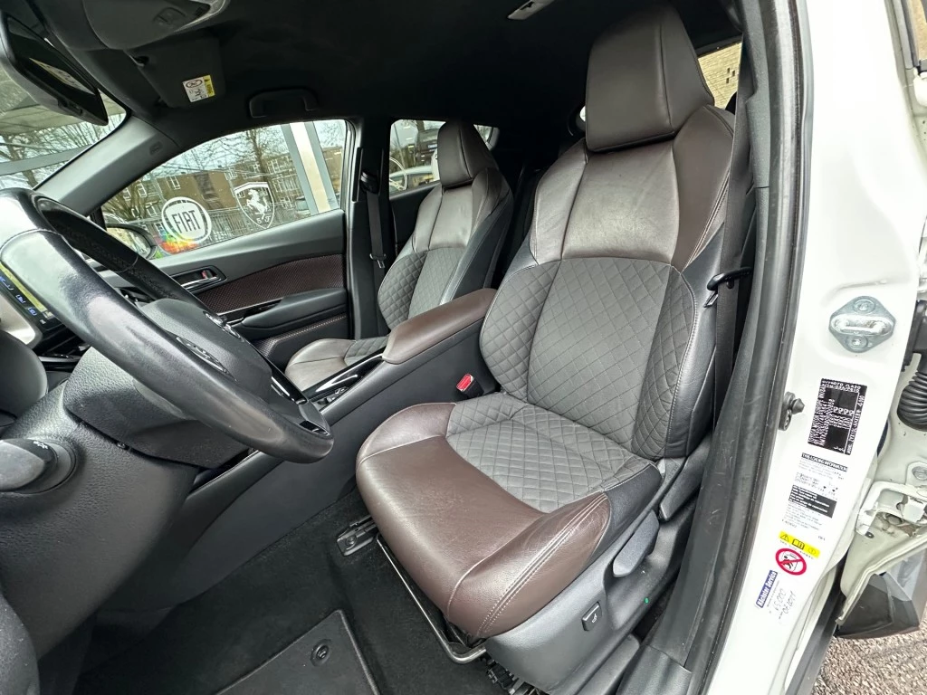 Hoofdafbeelding Toyota C-HR