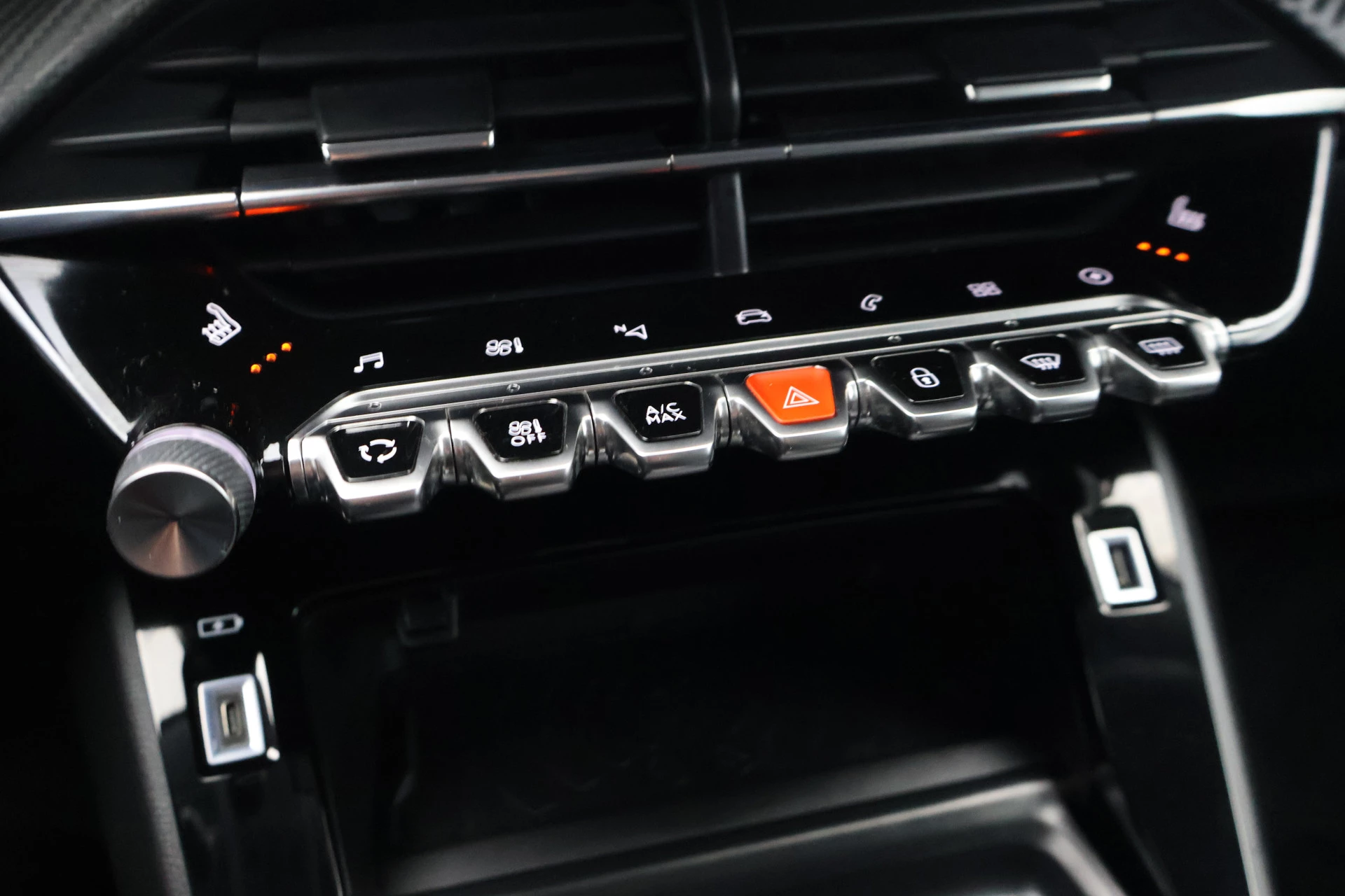 Hoofdafbeelding Peugeot e-208