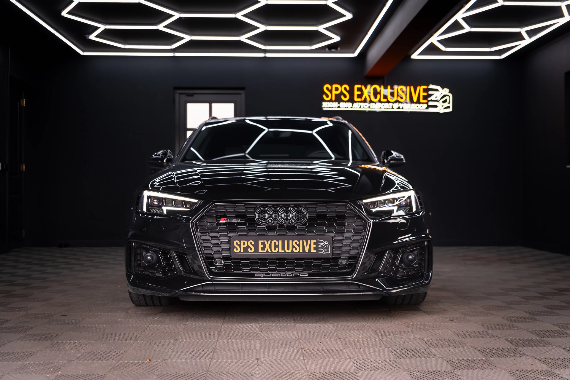 Hoofdafbeelding Audi RS4