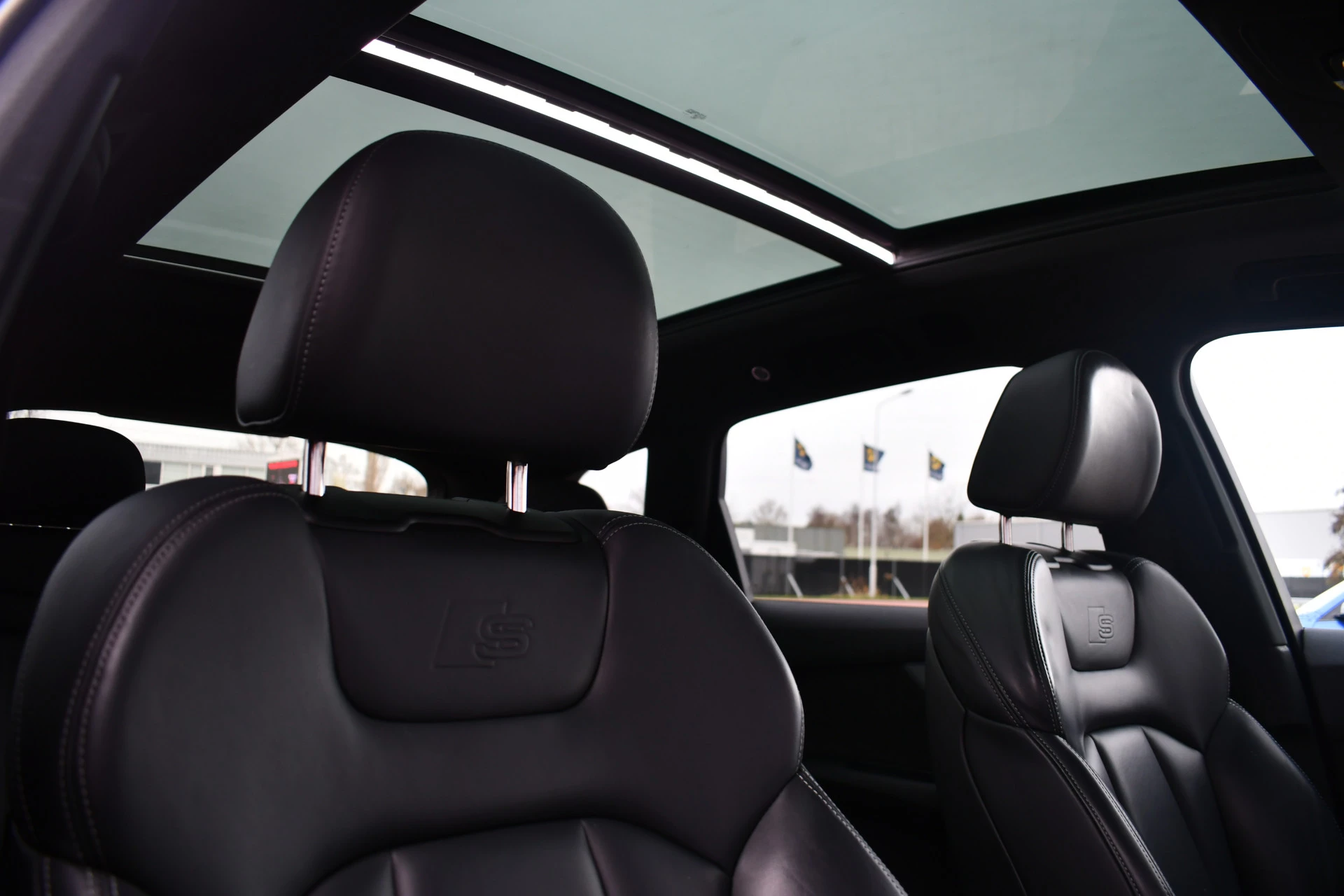 Hoofdafbeelding Audi Q7