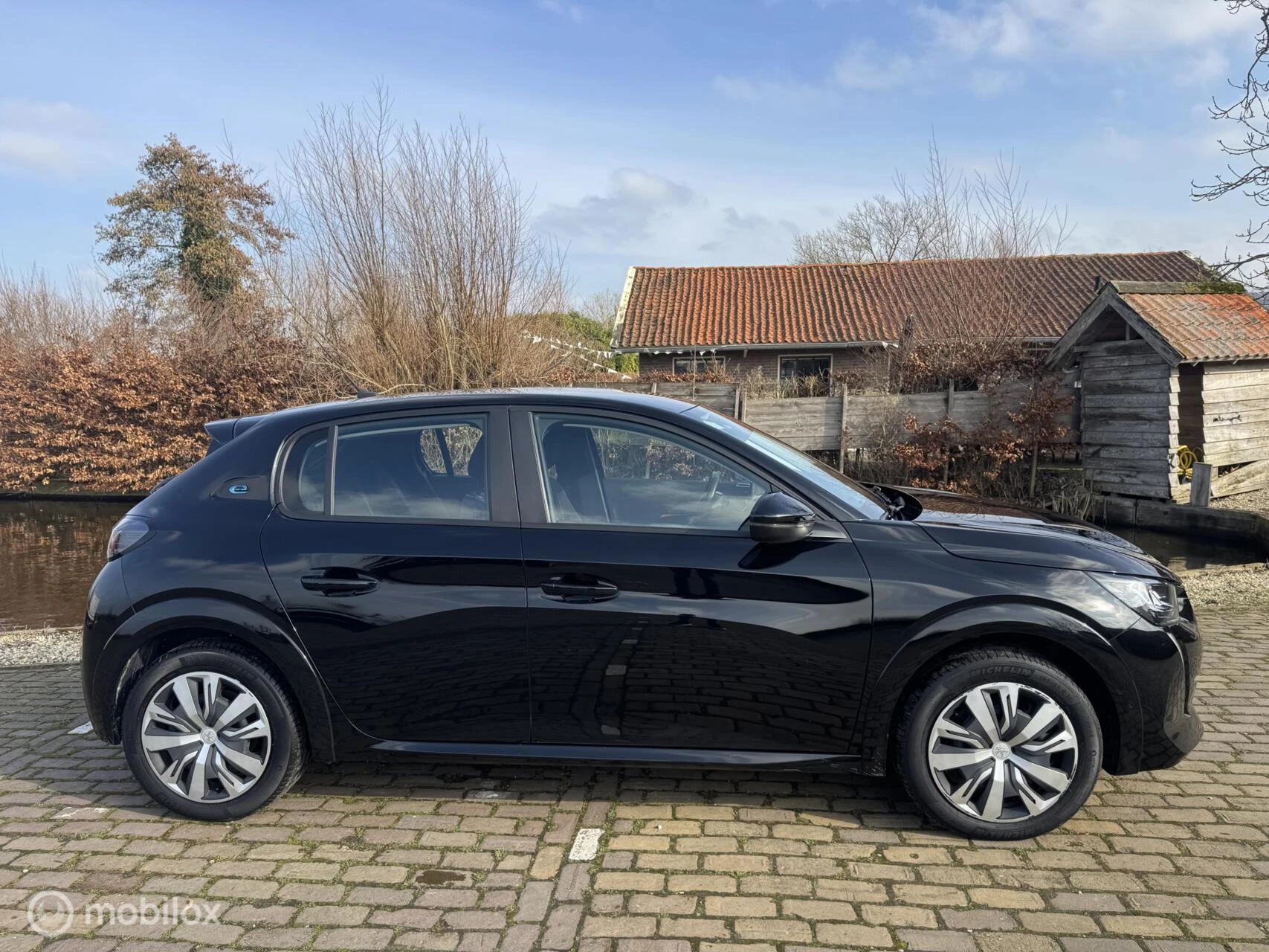 Hoofdafbeelding Peugeot e-208