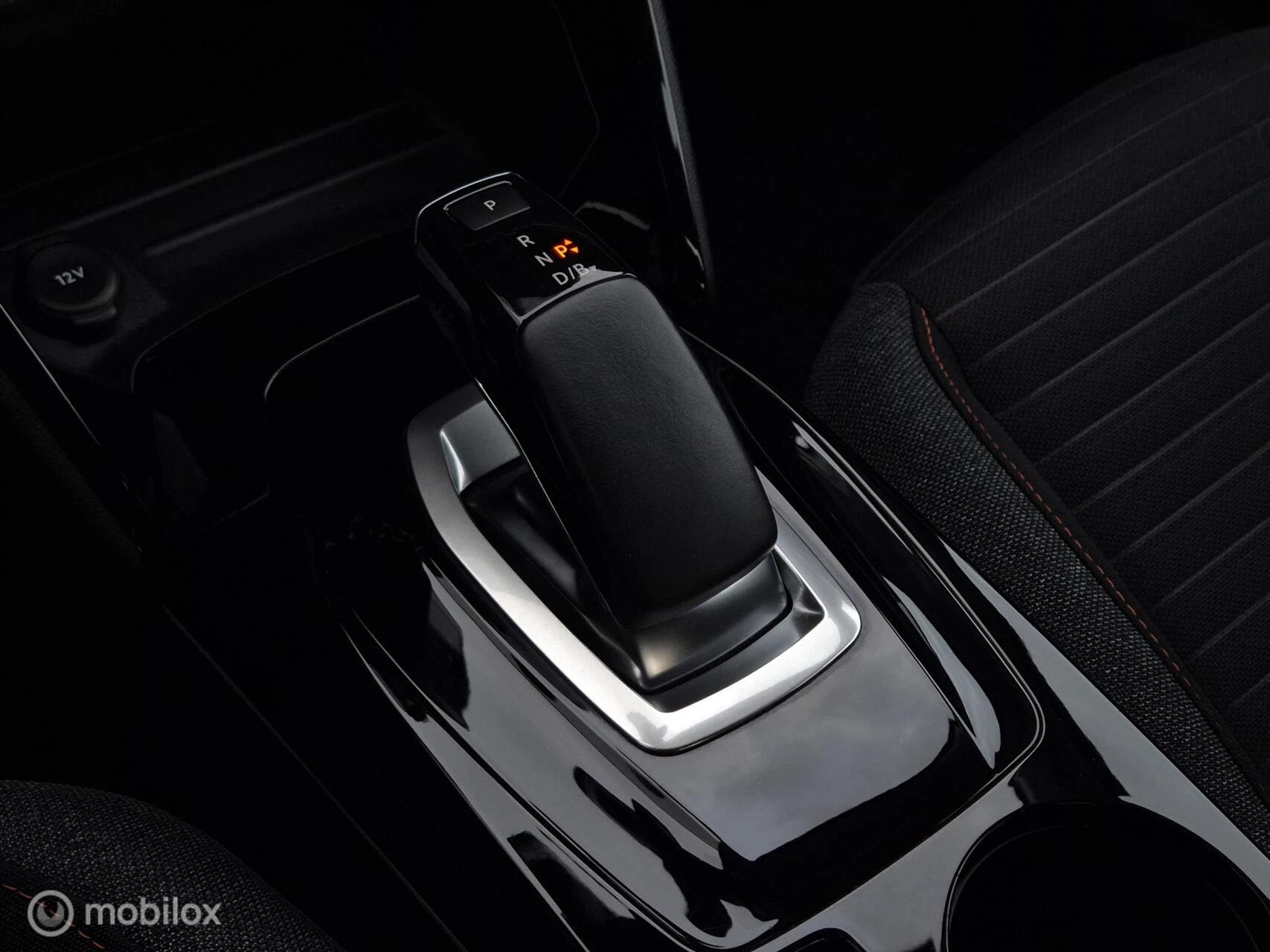 Hoofdafbeelding Peugeot e-208