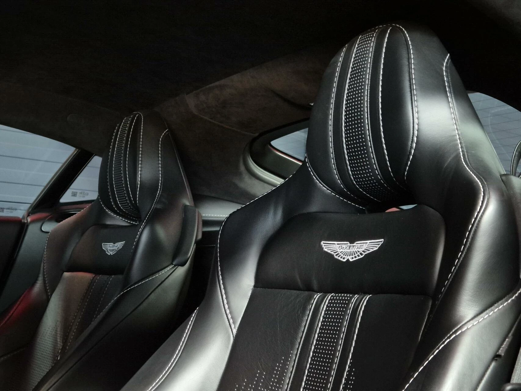 Hoofdafbeelding Aston Martin V8 Vantage
