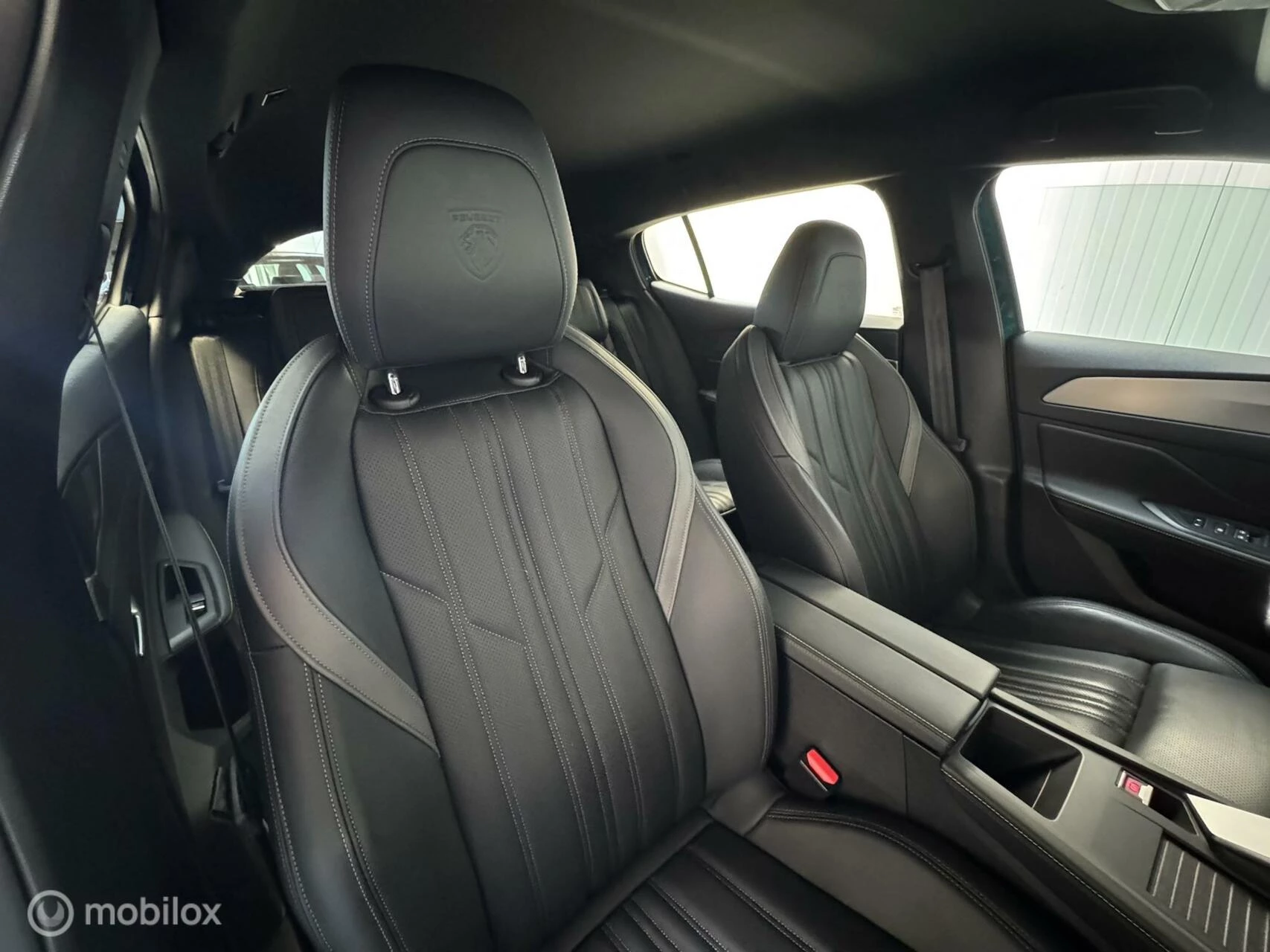 Hoofdafbeelding Peugeot 408