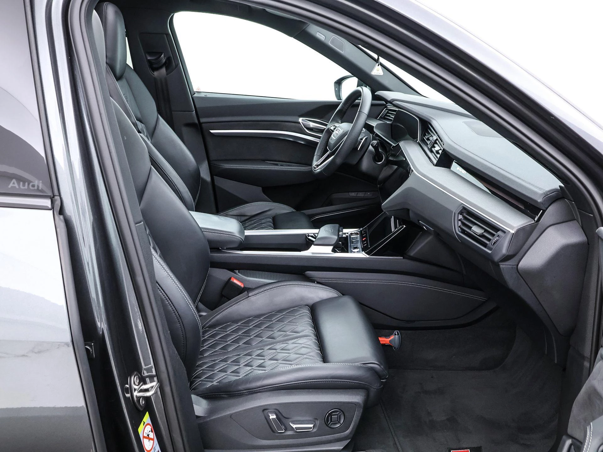 Hoofdafbeelding Audi Q8 e-tron