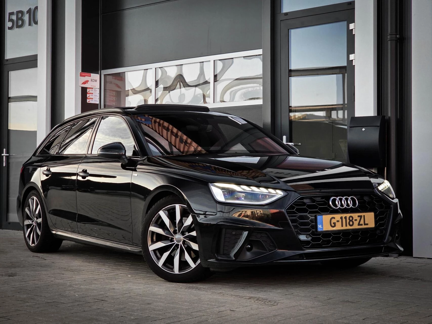 Hoofdafbeelding Audi A4