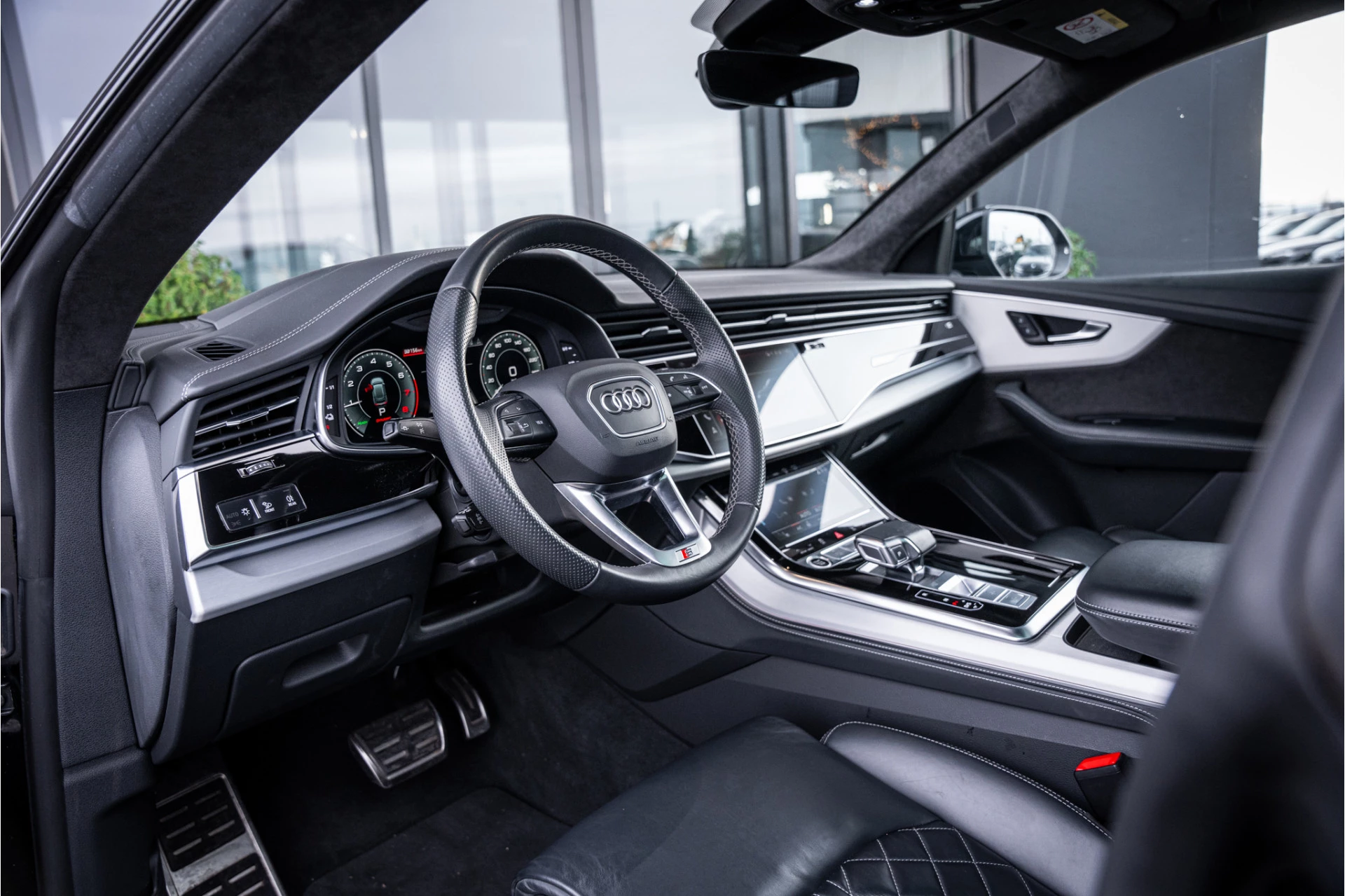 Hoofdafbeelding Audi Q8