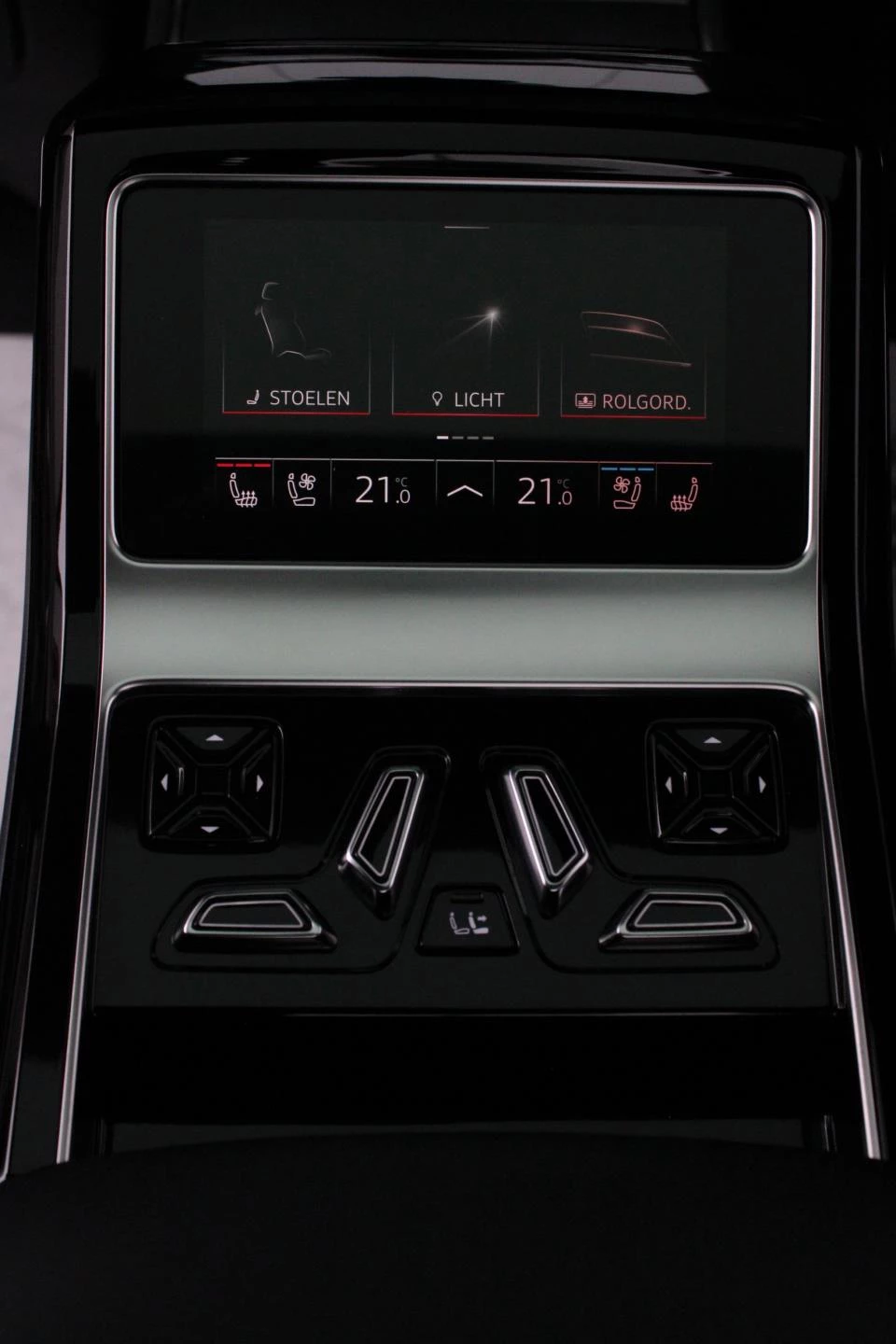 Hoofdafbeelding Audi A8