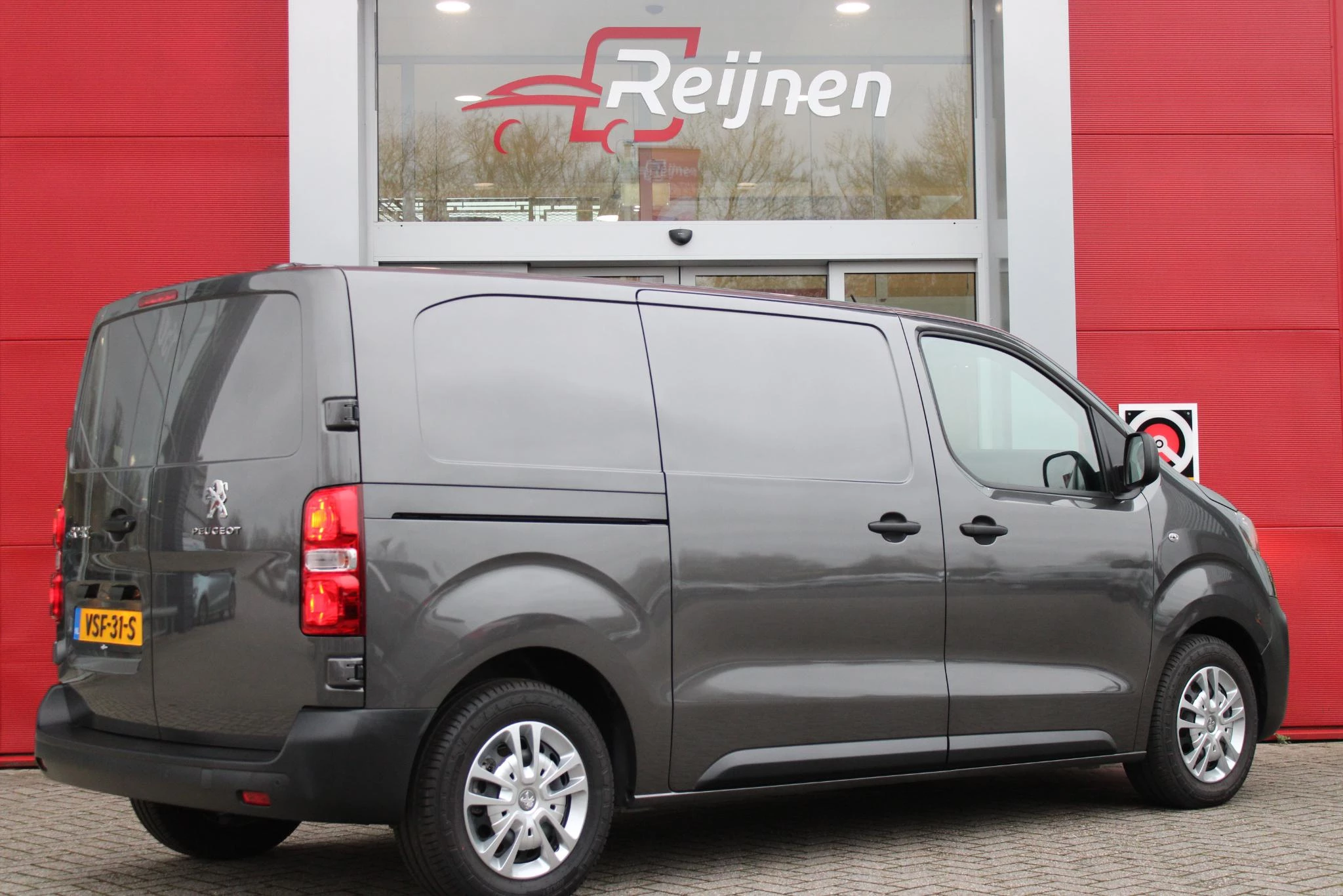Hoofdafbeelding Peugeot e-Expert