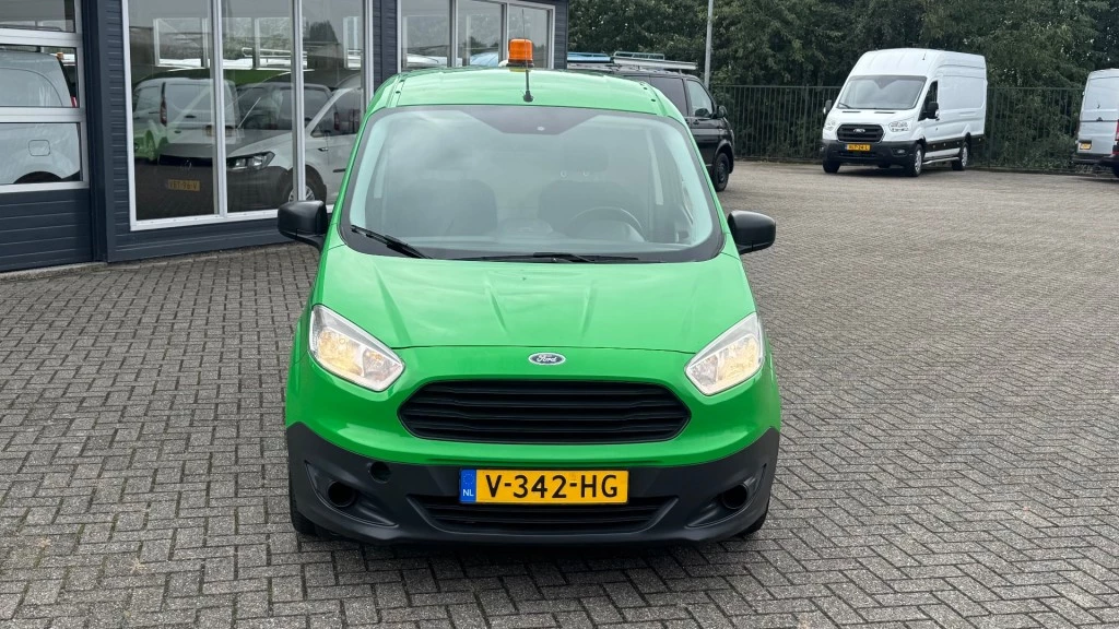 Hoofdafbeelding Ford Transit Courier