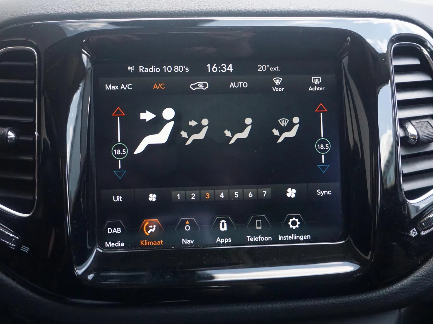 Hoofdafbeelding Jeep Compass