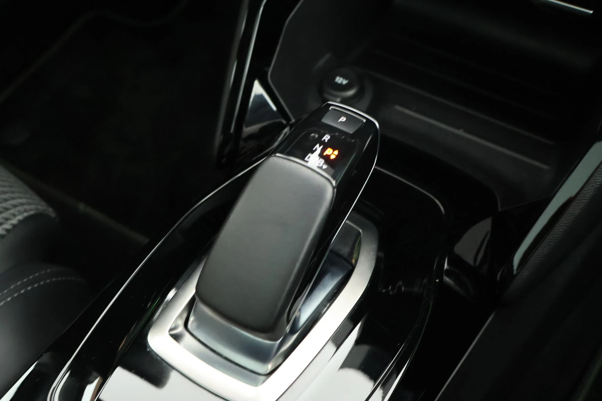 Hoofdafbeelding Peugeot e-208