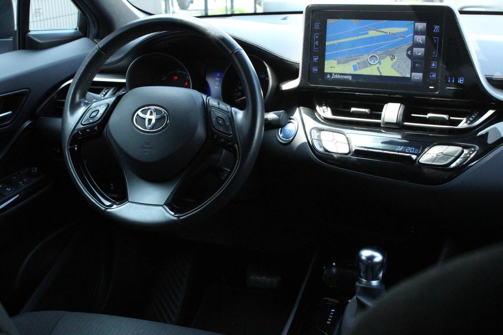 Hoofdafbeelding Toyota C-HR