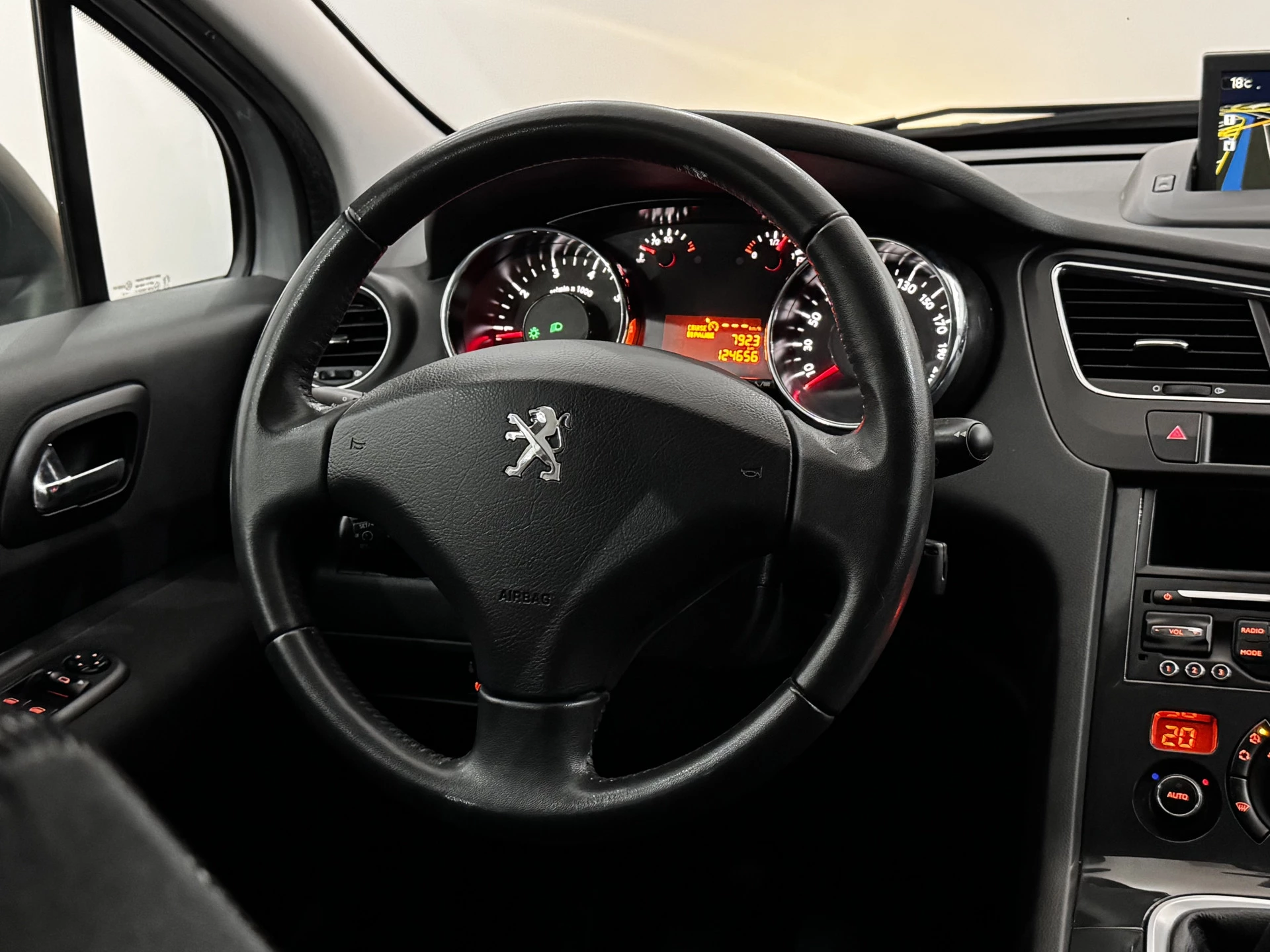 Hoofdafbeelding Peugeot 5008