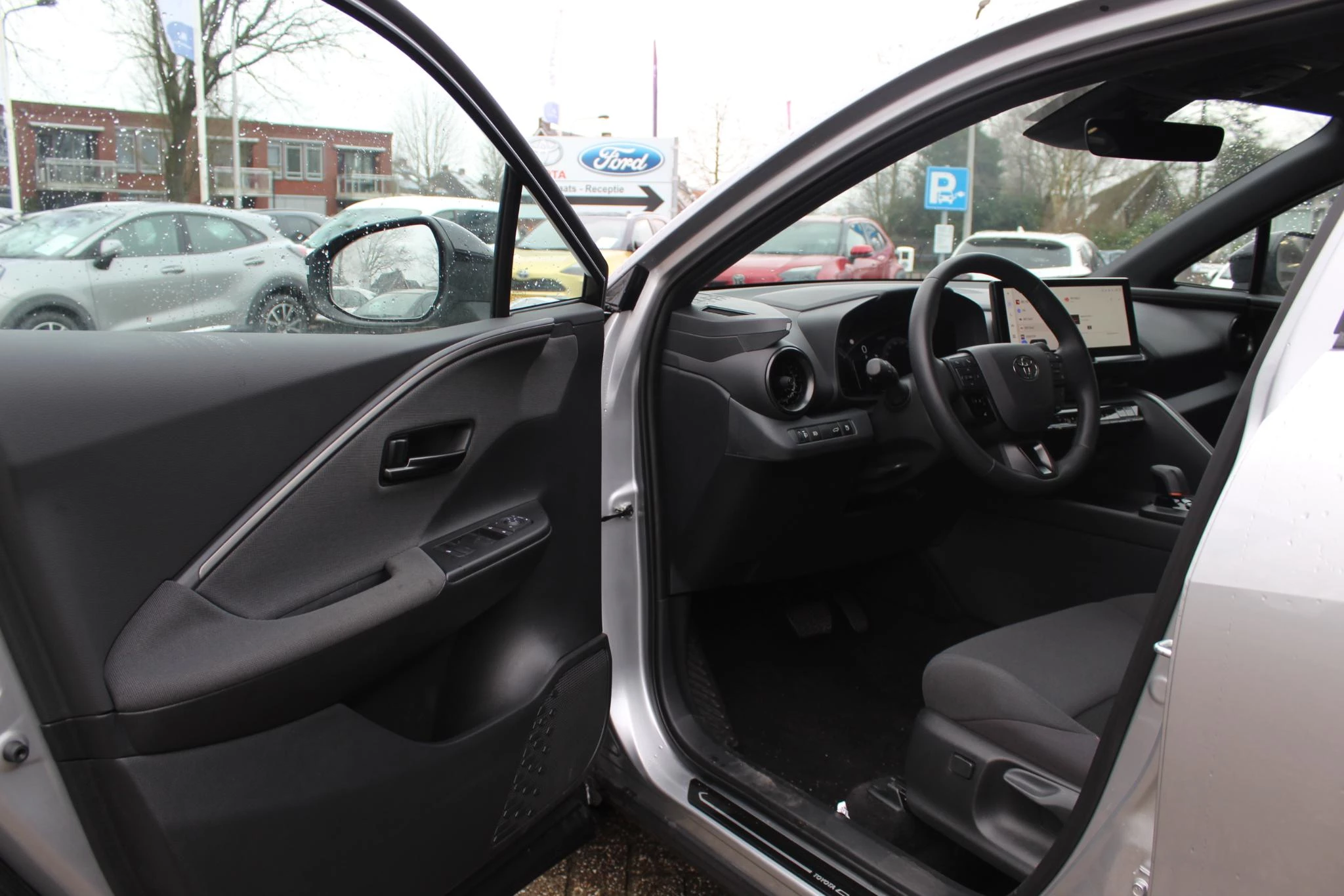 Hoofdafbeelding Toyota C-HR