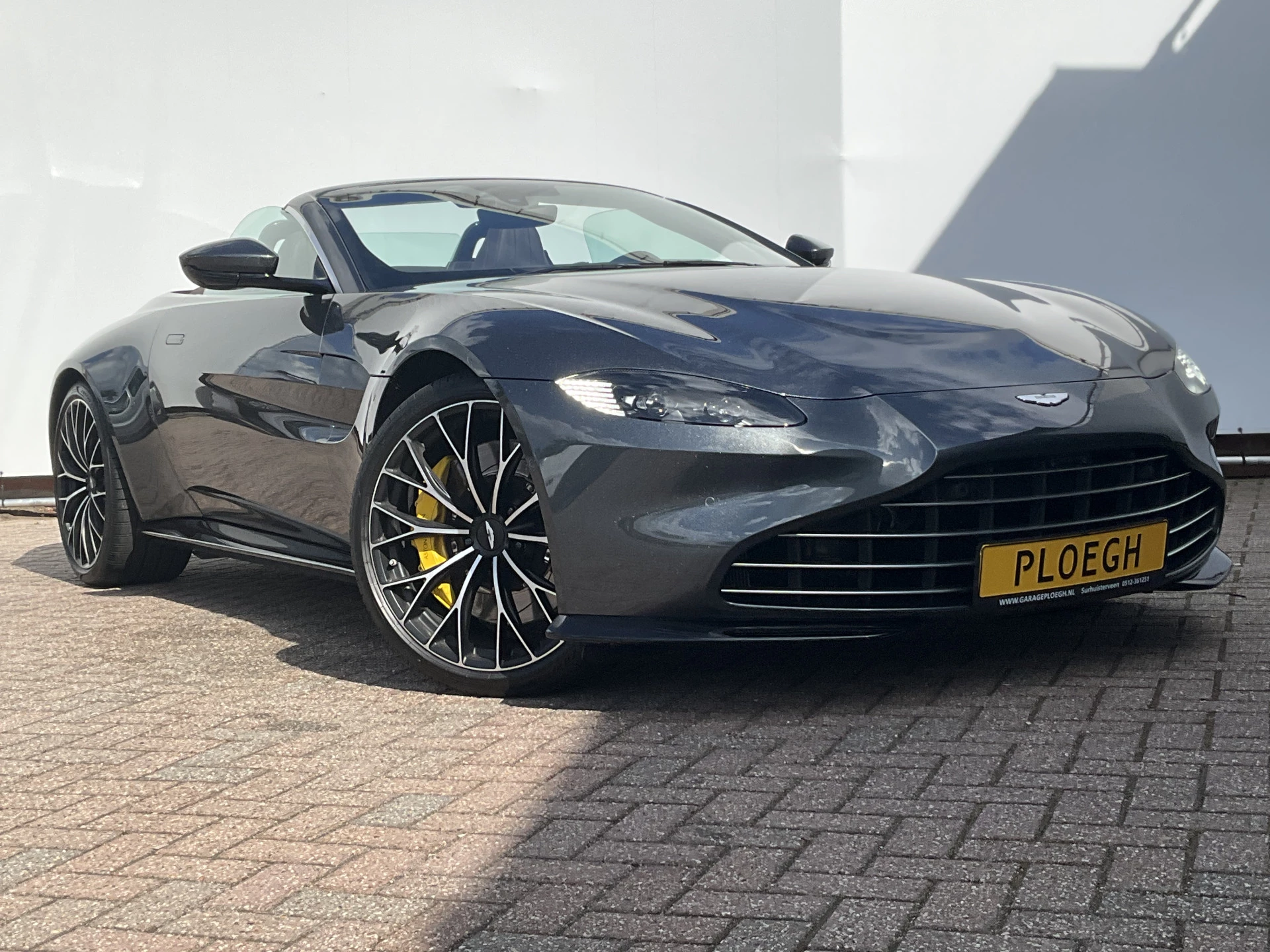 Hoofdafbeelding Aston Martin V8 Vantage