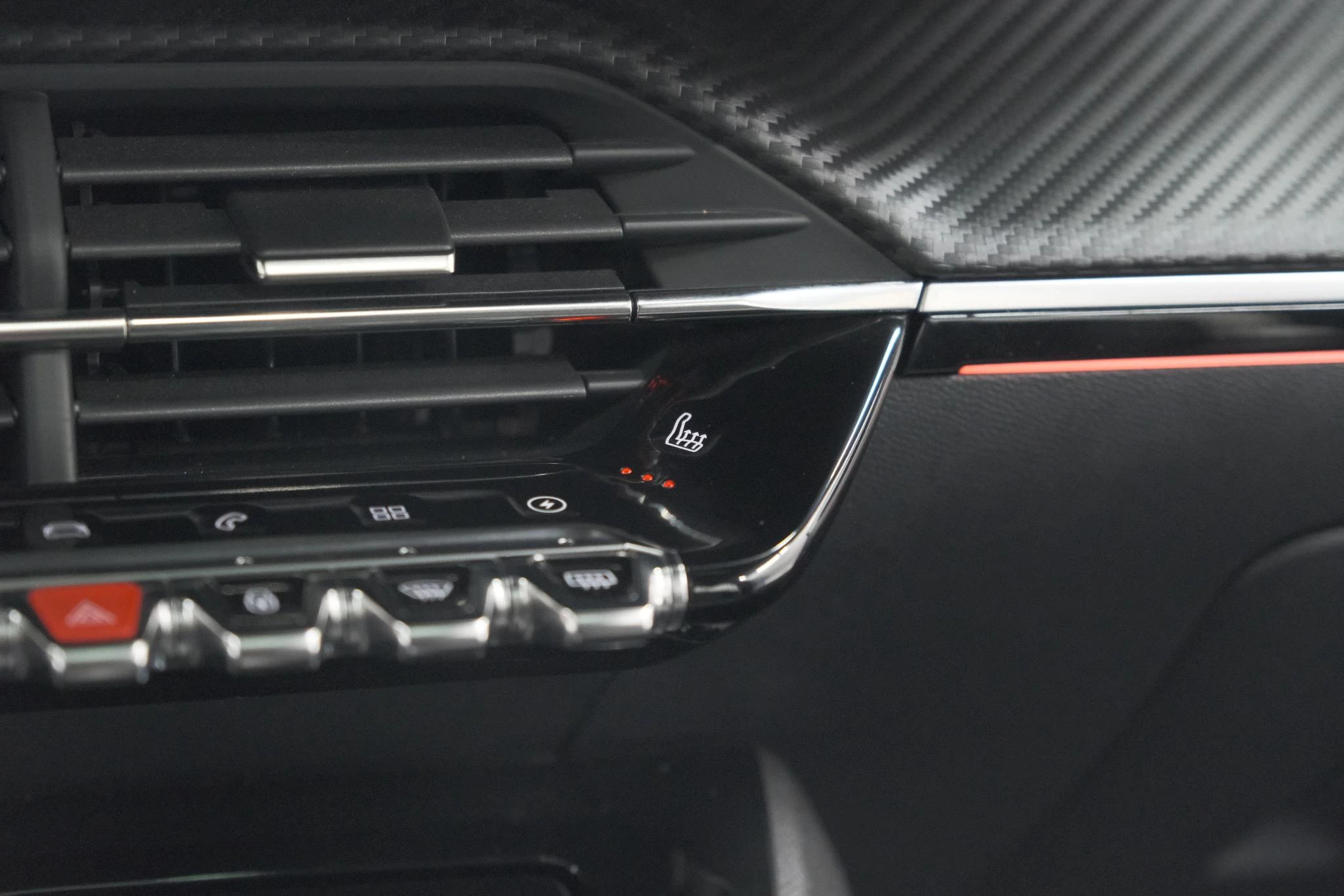 Hoofdafbeelding Peugeot e-2008