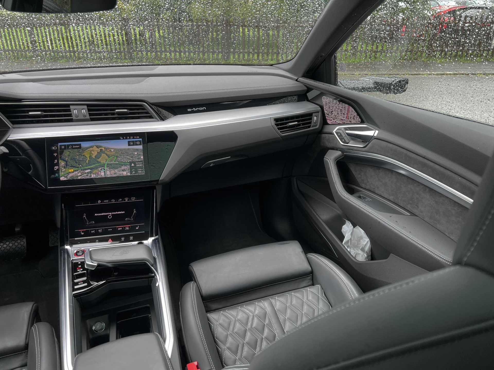 Hoofdafbeelding Audi e-tron