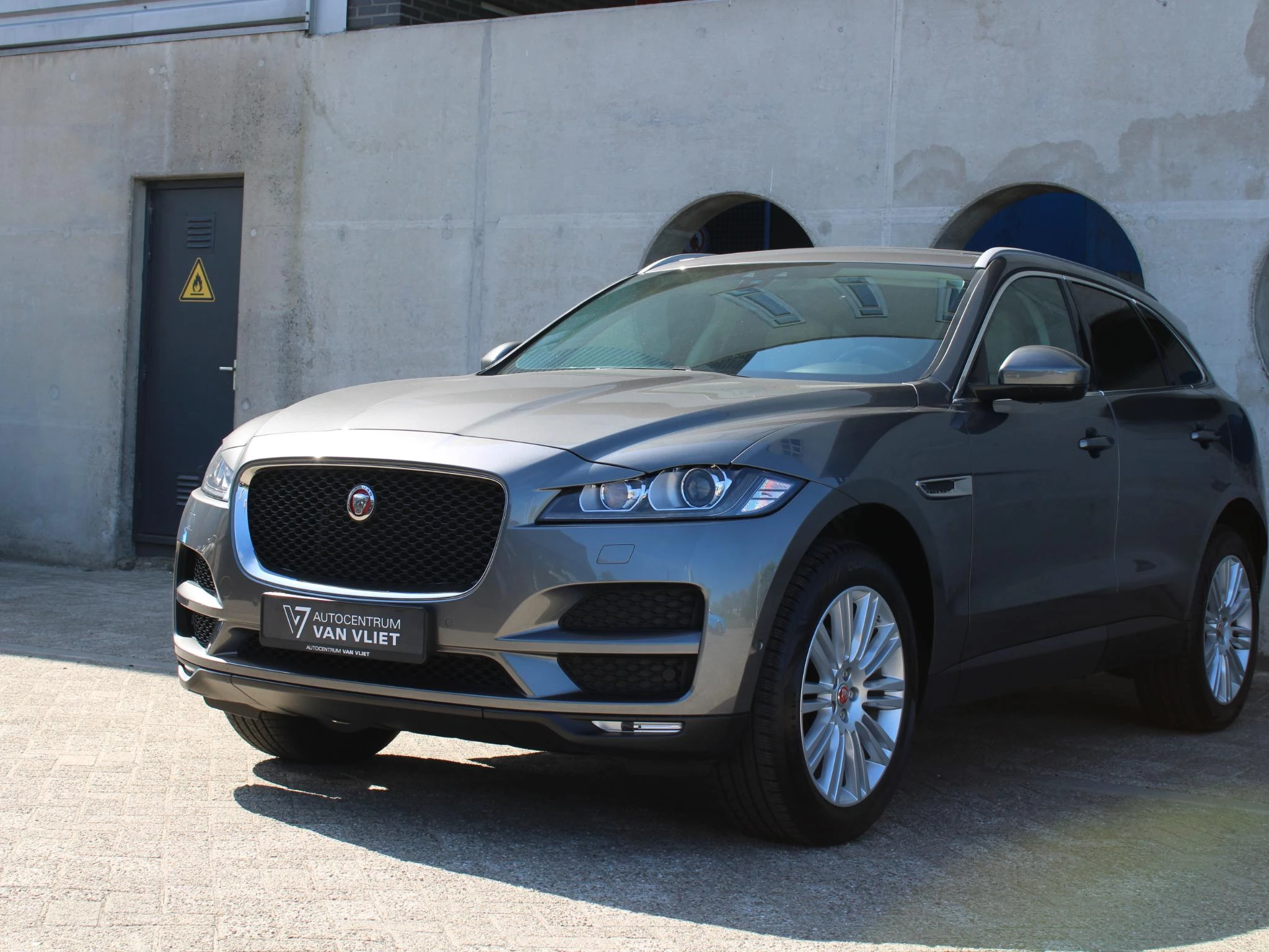 Hoofdafbeelding Jaguar F-PACE