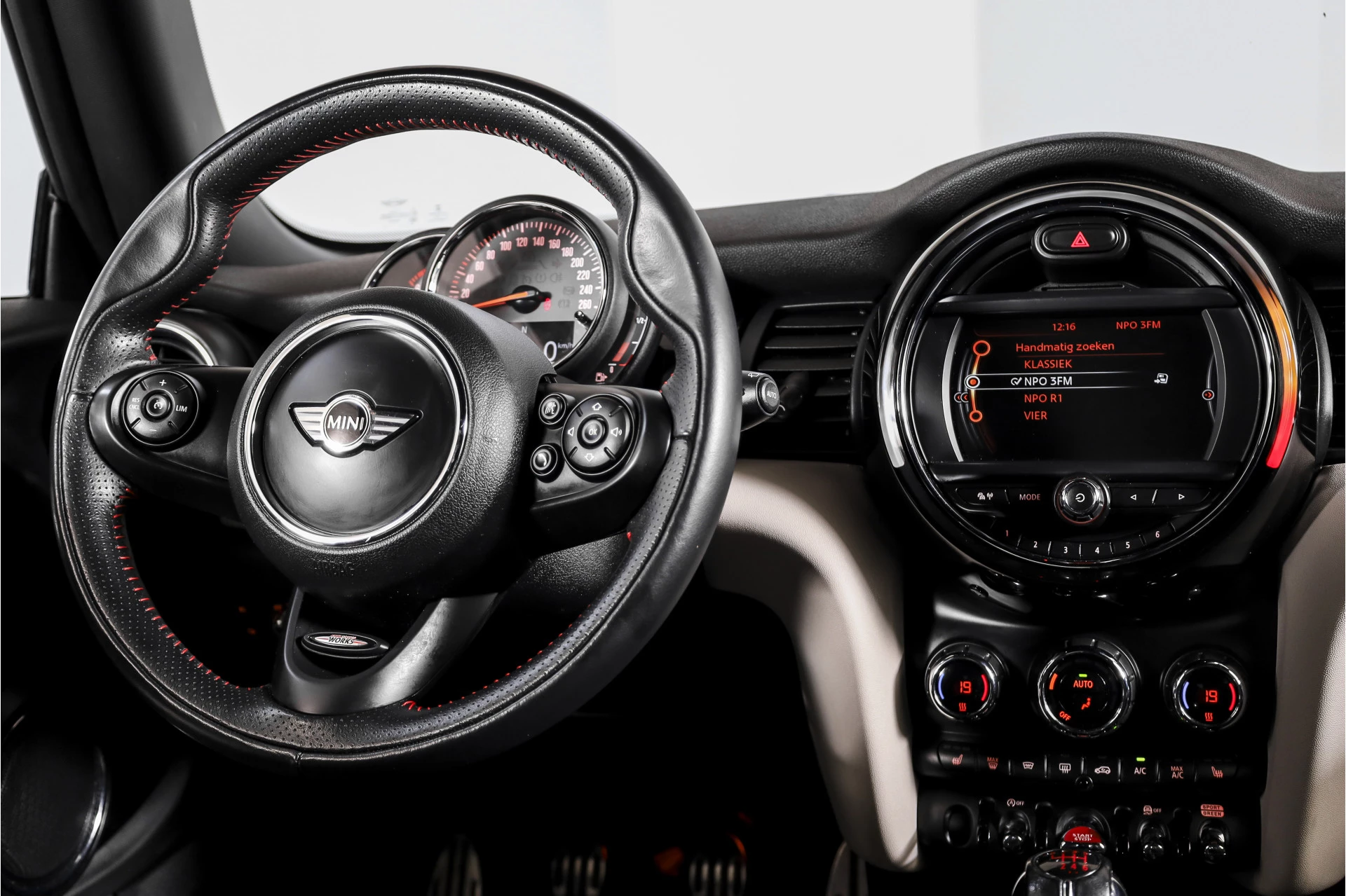 Hoofdafbeelding MINI Cooper