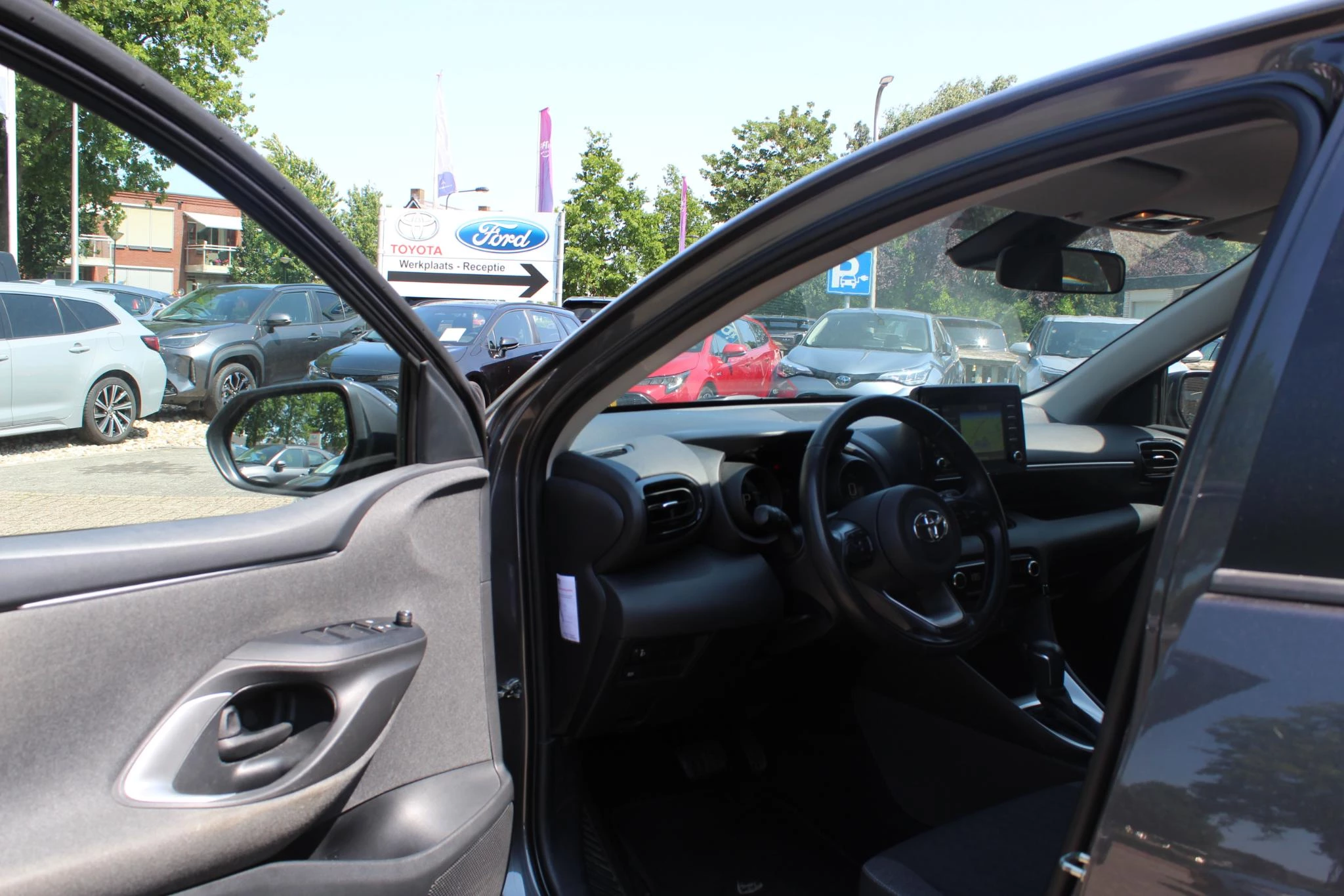 Hoofdafbeelding Toyota Yaris
