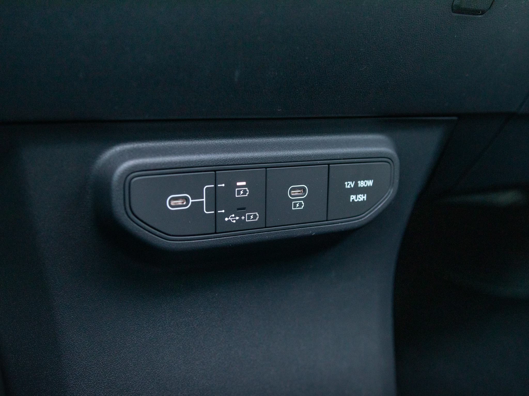 Hoofdafbeelding Kia EV5