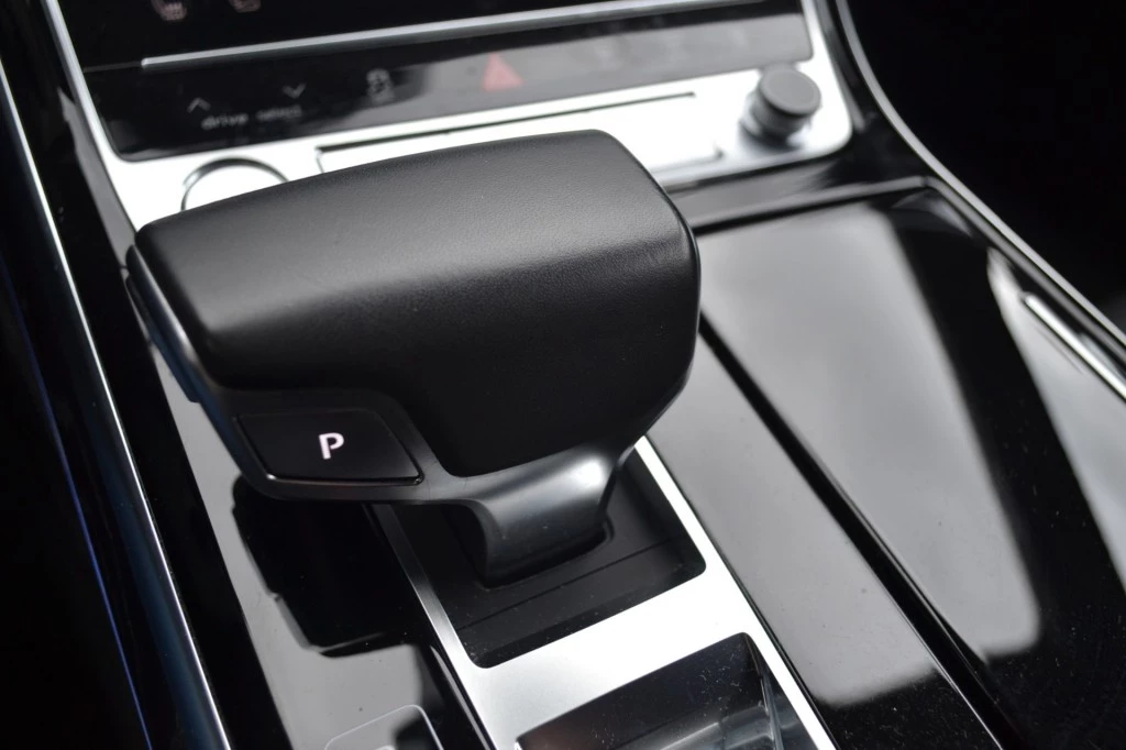Hoofdafbeelding Audi A8