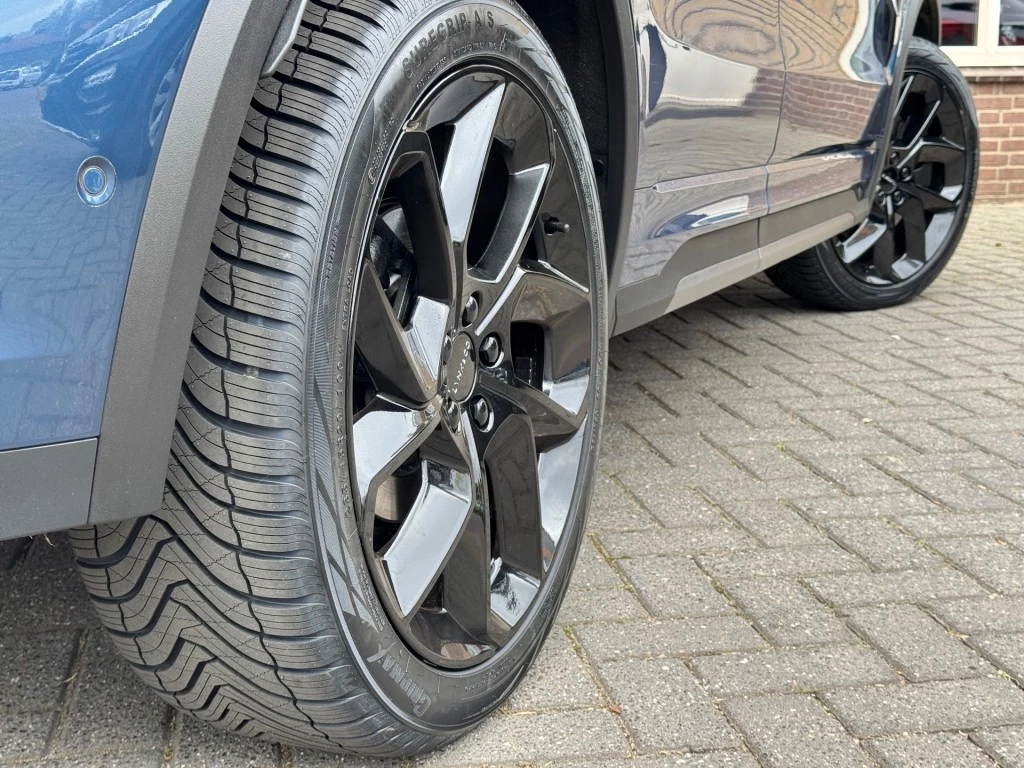 Hoofdafbeelding Lynk & Co 01