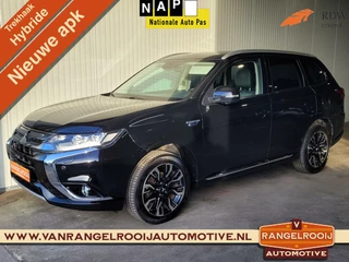Hoofdafbeelding Mitsubishi Outlander Mitsubishi Outlander 2.0 PHEV instyle+ AWD, trekh., LED, camera, leer, stoelverw.