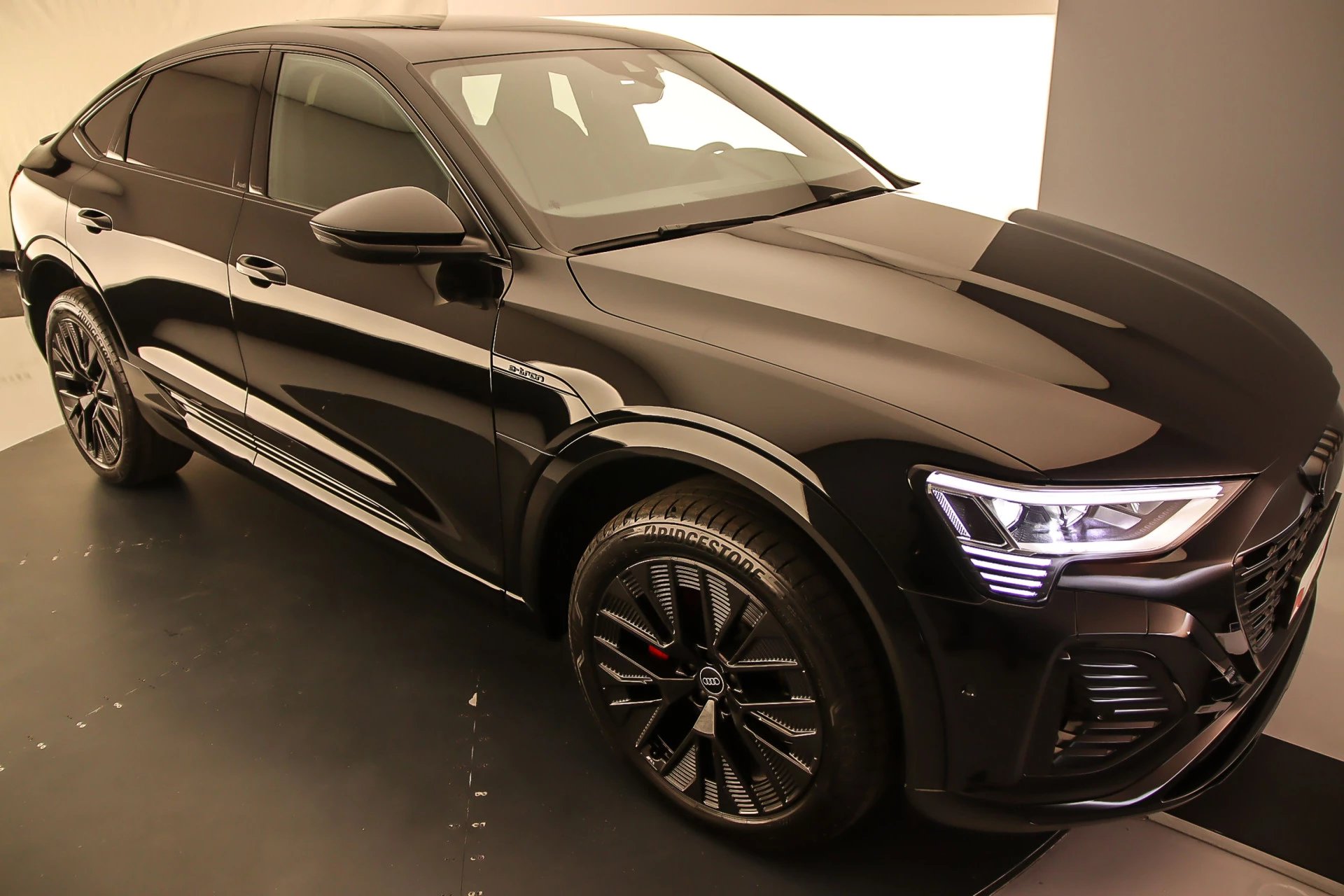 Hoofdafbeelding Audi Q8 Sportback e-tron