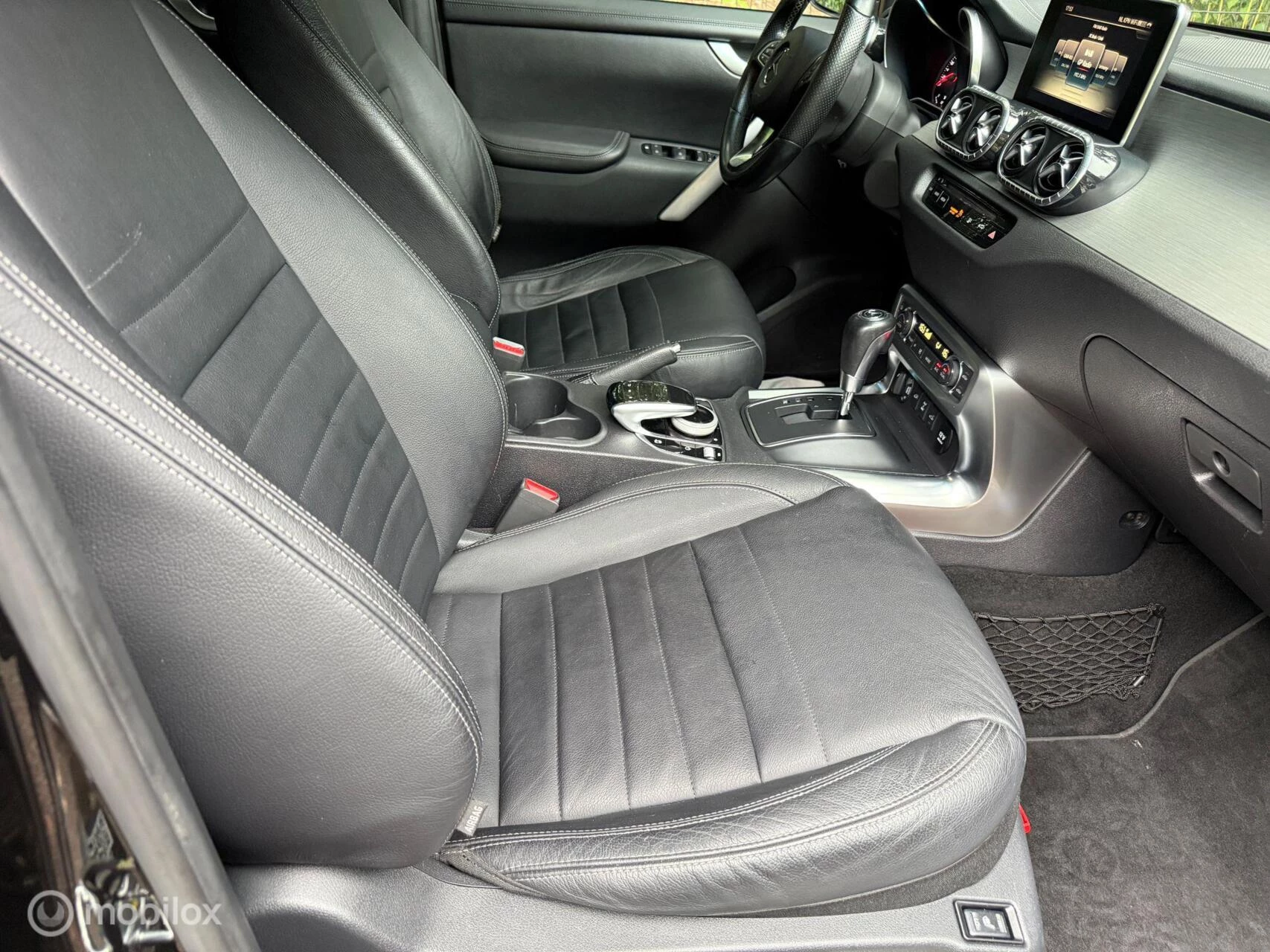 Hoofdafbeelding Mercedes-Benz X-Klasse