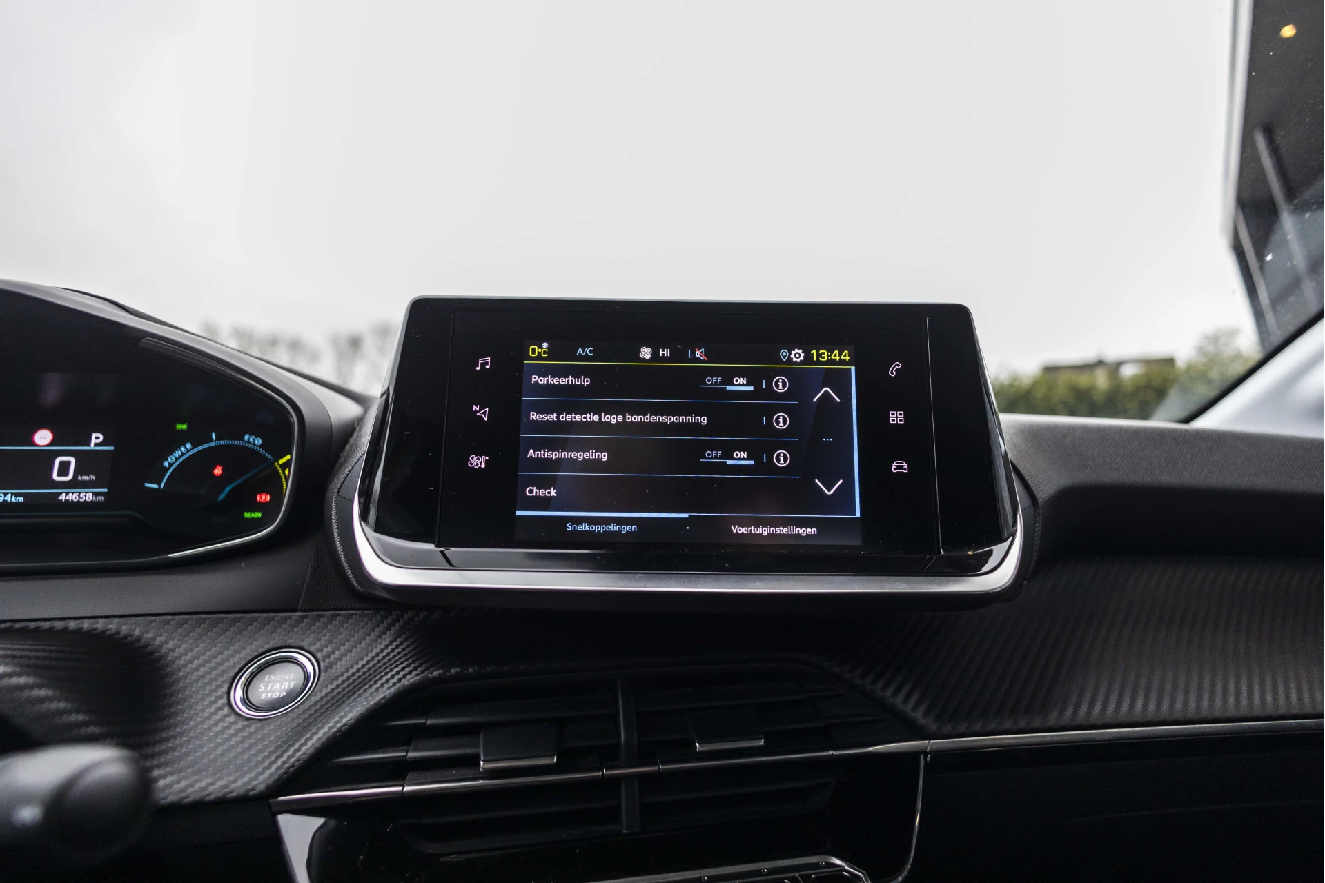 Hoofdafbeelding Peugeot e-208