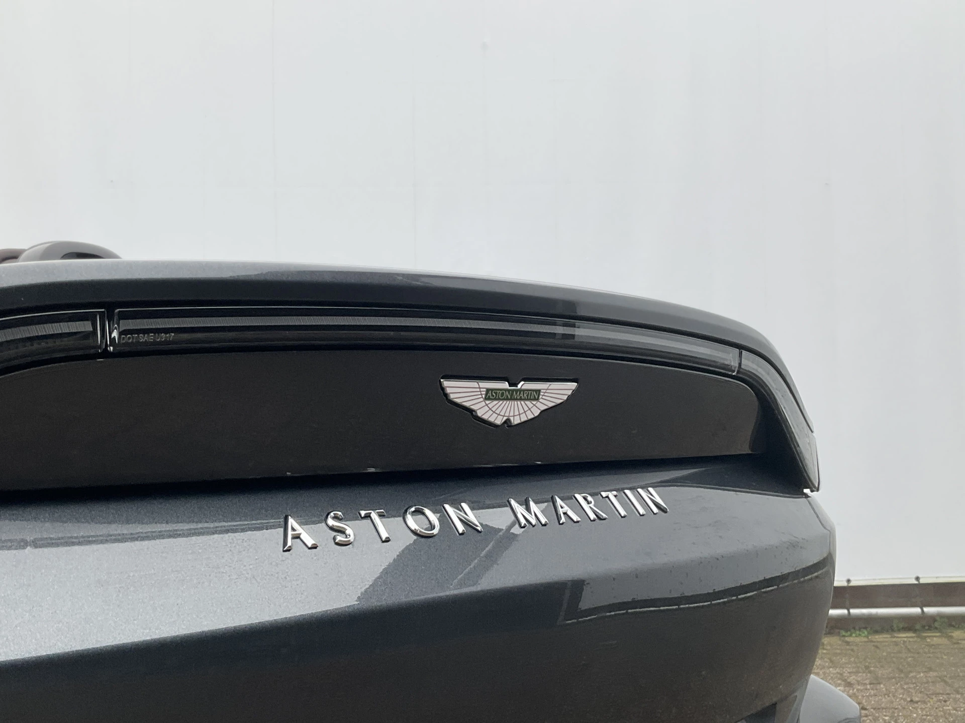 Hoofdafbeelding Aston Martin V8 Vantage