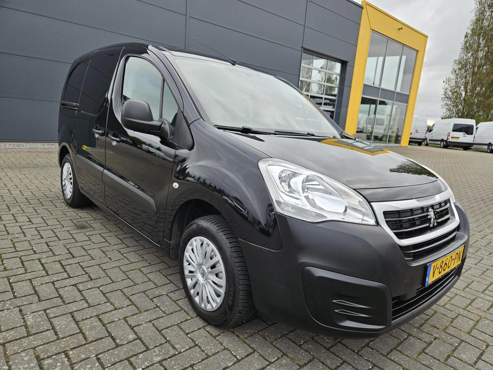 Hoofdafbeelding Peugeot Partner
