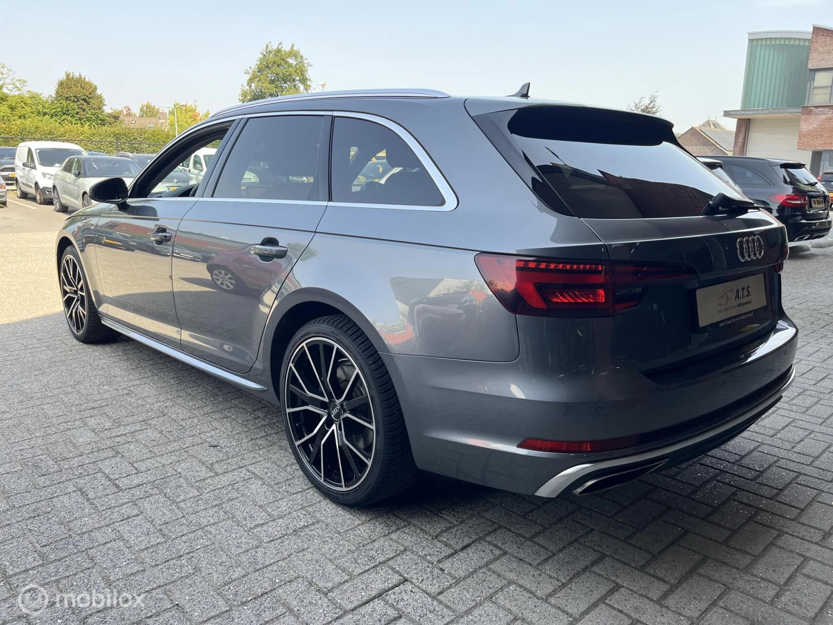 Hoofdafbeelding Audi A4