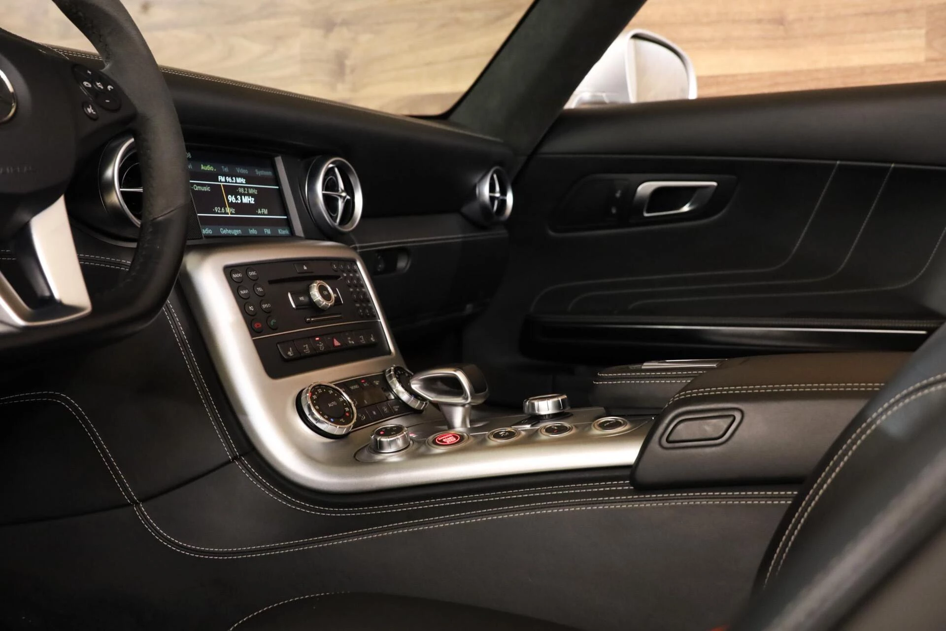 Hoofdafbeelding Mercedes-Benz SLS Roadster
