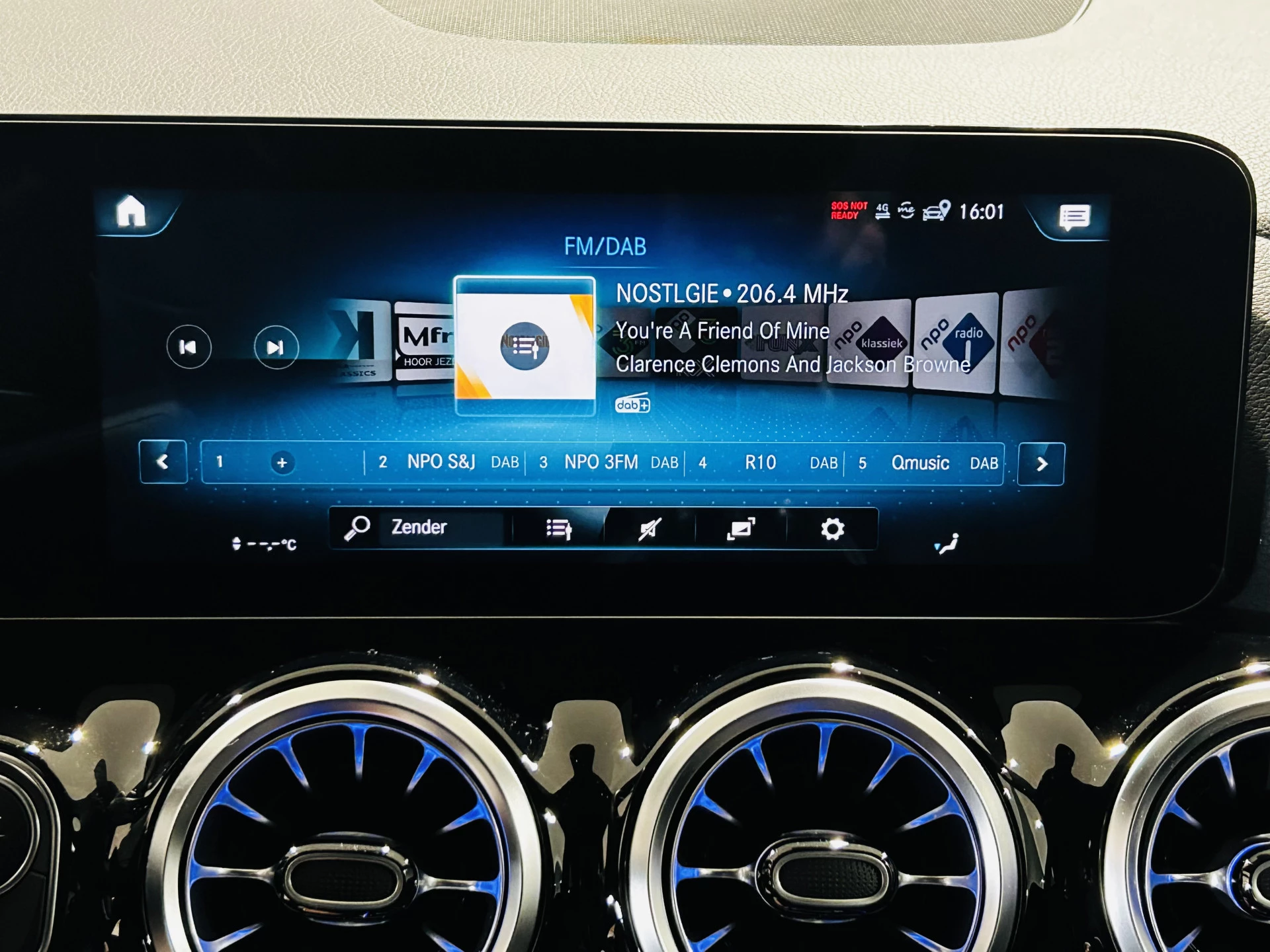 Hoofdafbeelding Mercedes-Benz EQA