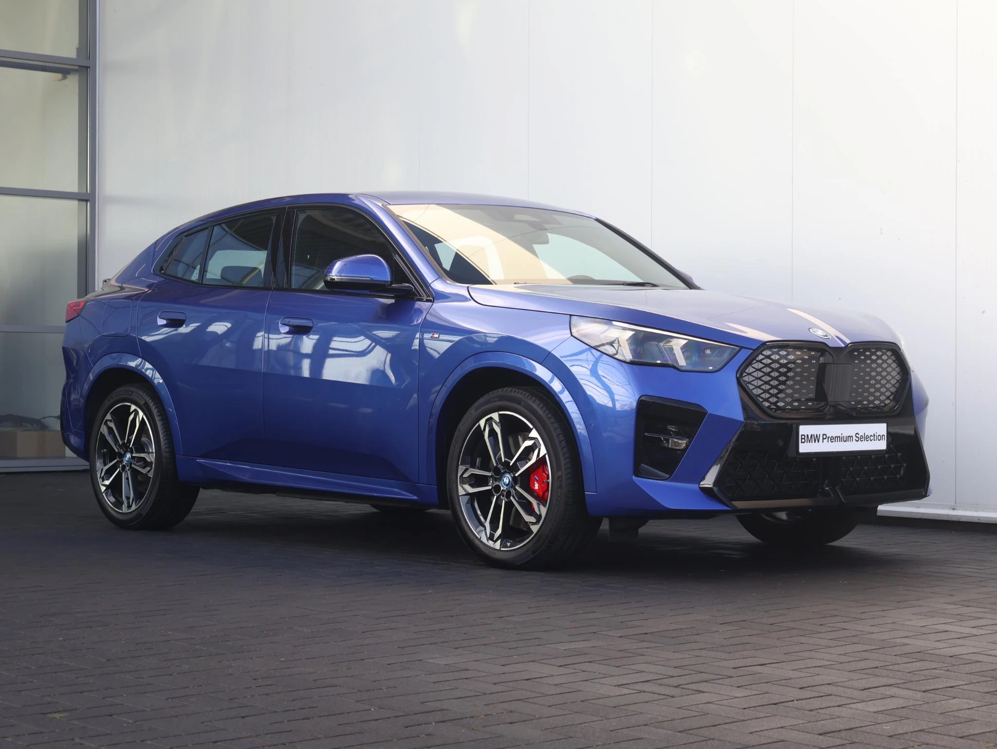 Hoofdafbeelding BMW iX2