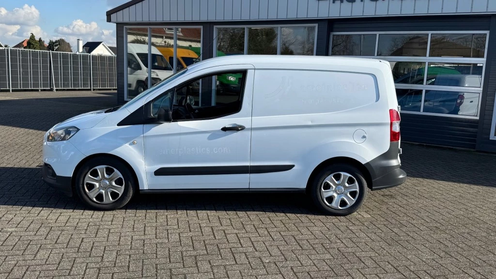 Hoofdafbeelding Ford Transit Courier