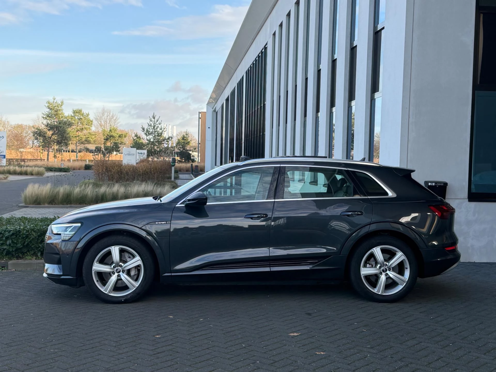 Hoofdafbeelding Audi e-tron