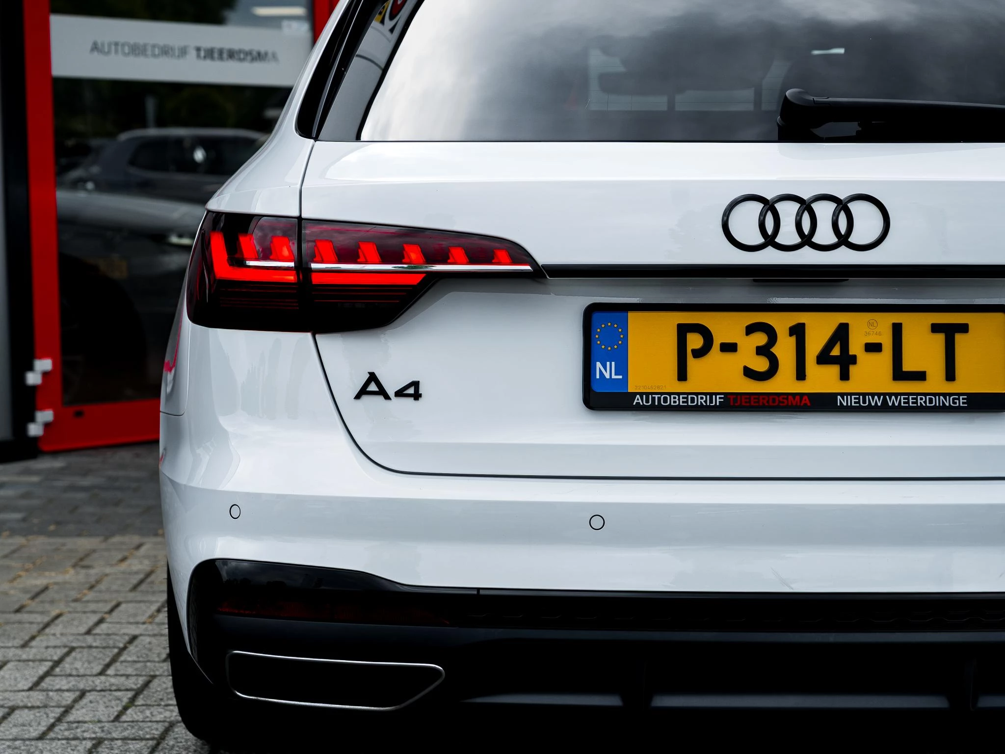 Hoofdafbeelding Audi A4
