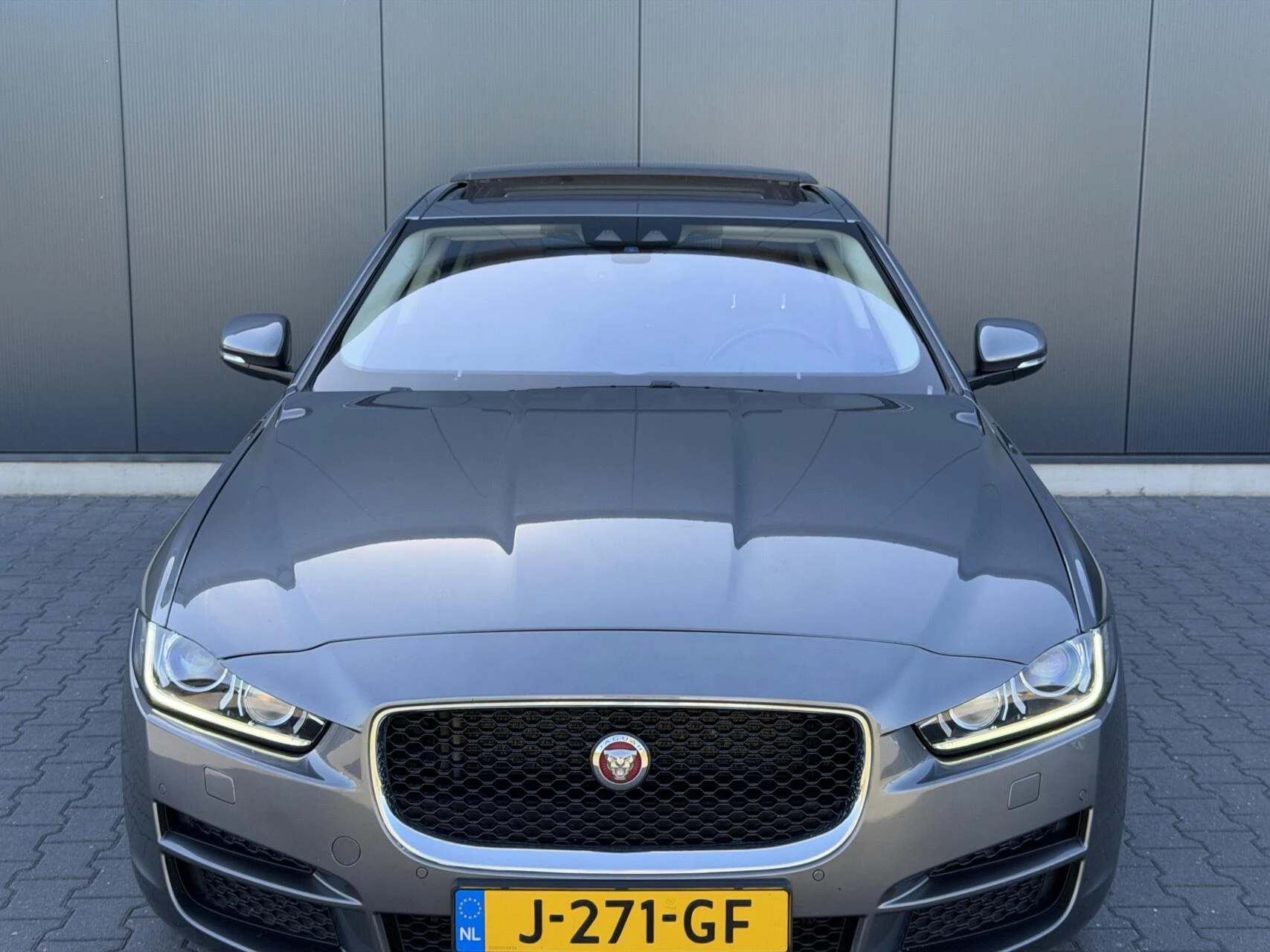 Hoofdafbeelding Jaguar XE