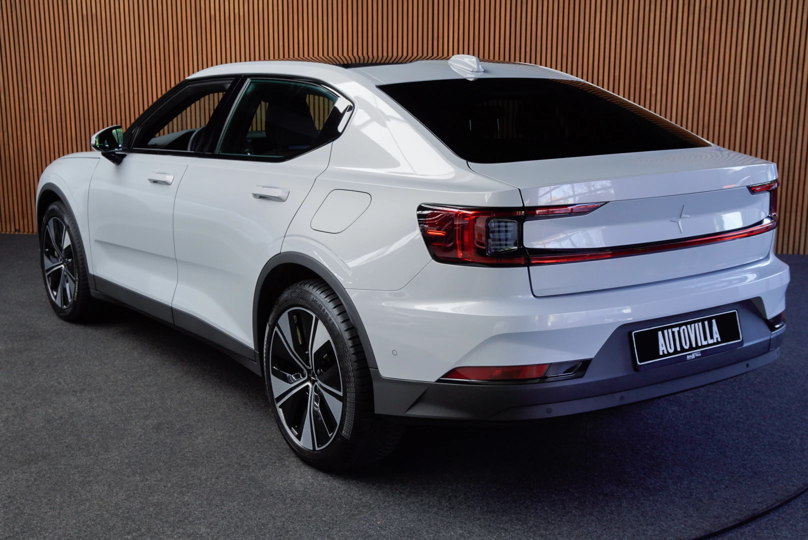 Hoofdafbeelding Polestar 2