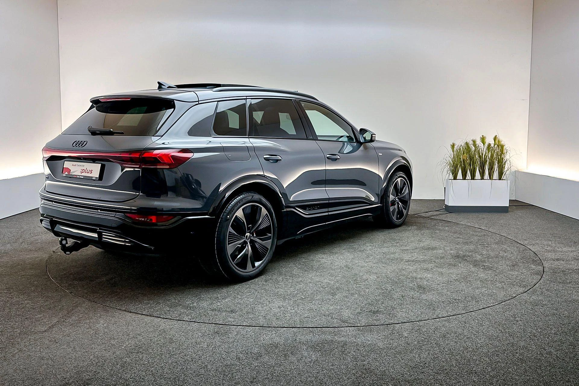 Hoofdafbeelding Audi Q6 e-tron